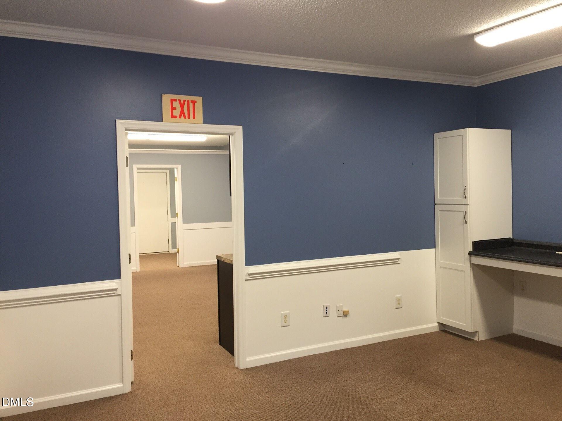 3745 Junction Boulevard Property Photo 10