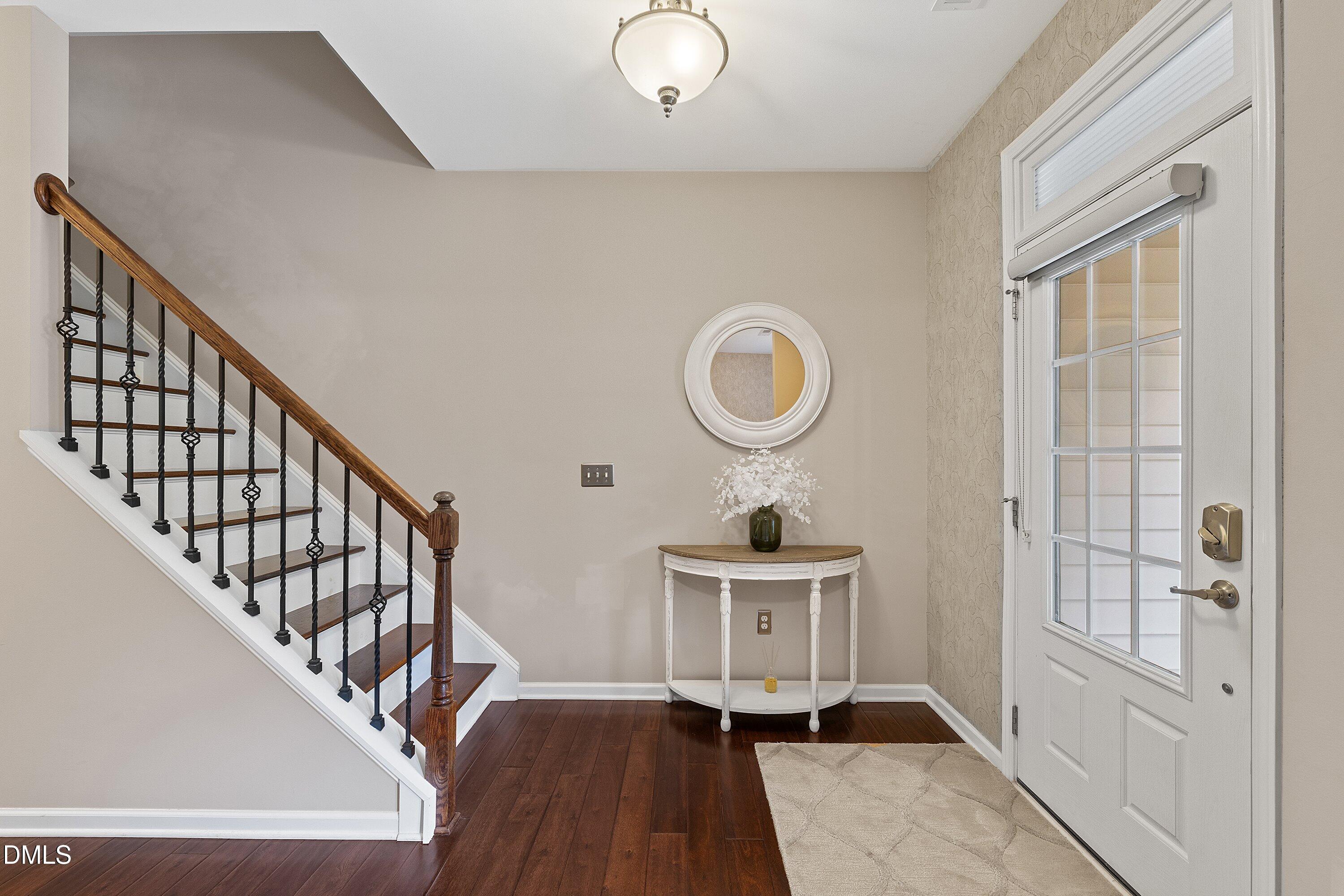 4962 Highcroft Drive Property Photo 4
