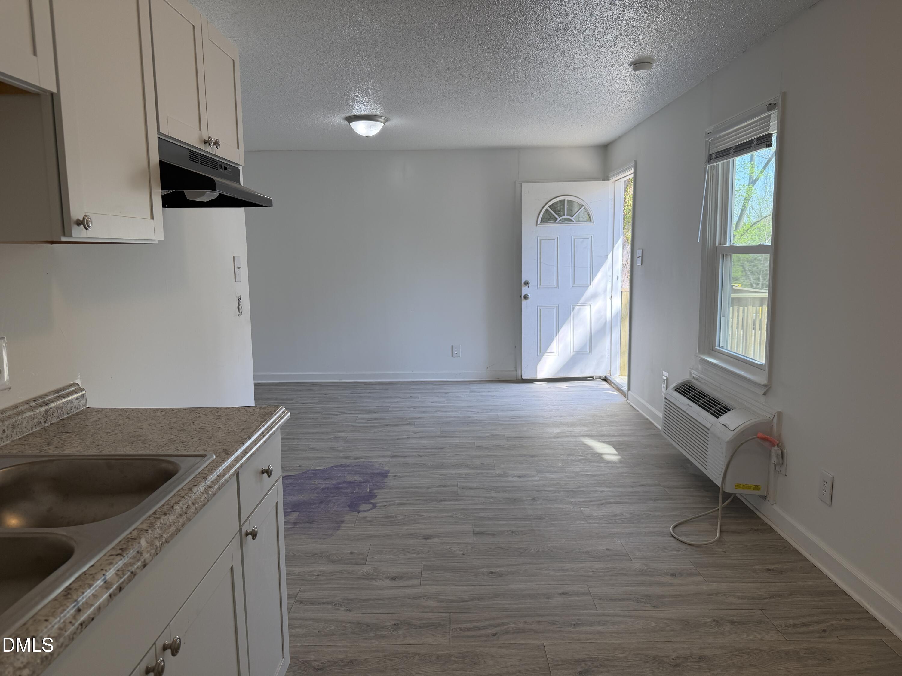 719 Holloway Street Property Photo 14