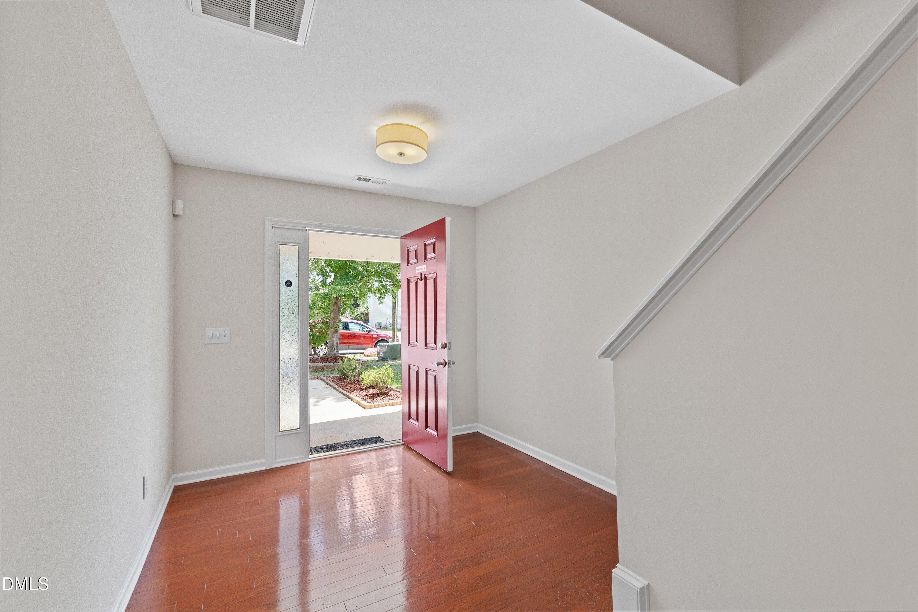 1546 Brown Owl Drive Property Photo 3