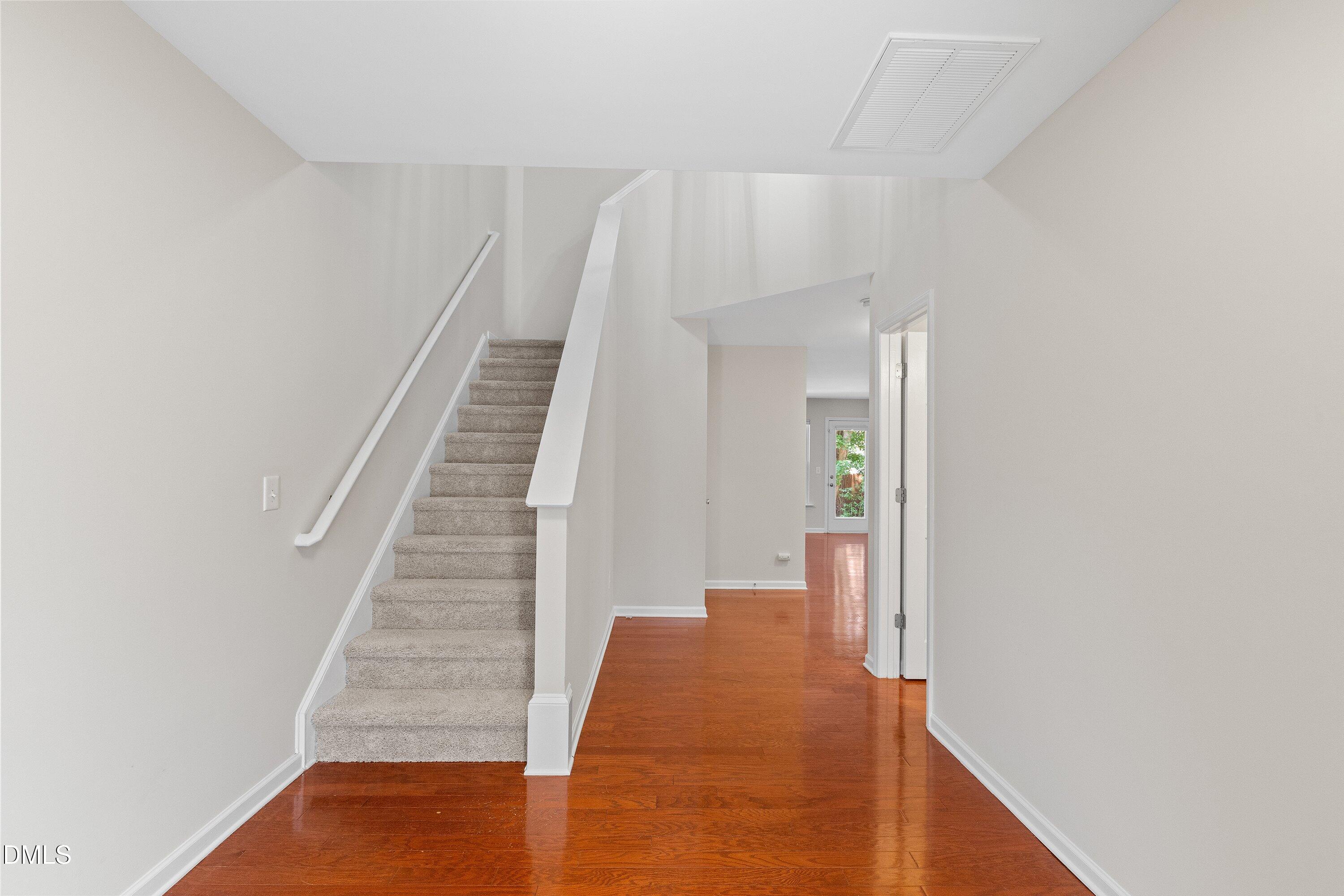 1546 Brown Owl Drive Property Photo 4