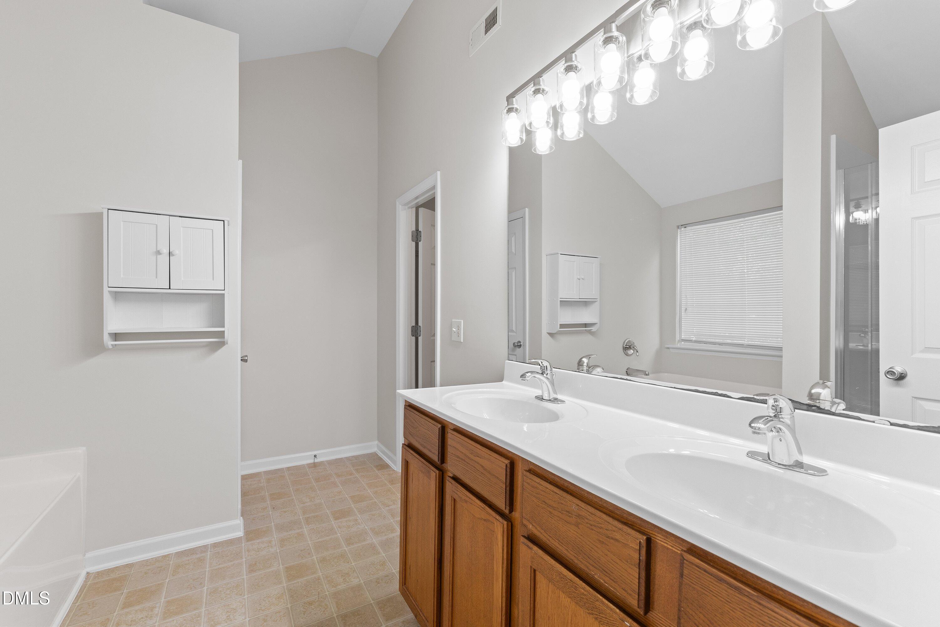 1546 Brown Owl Drive Property Photo 23