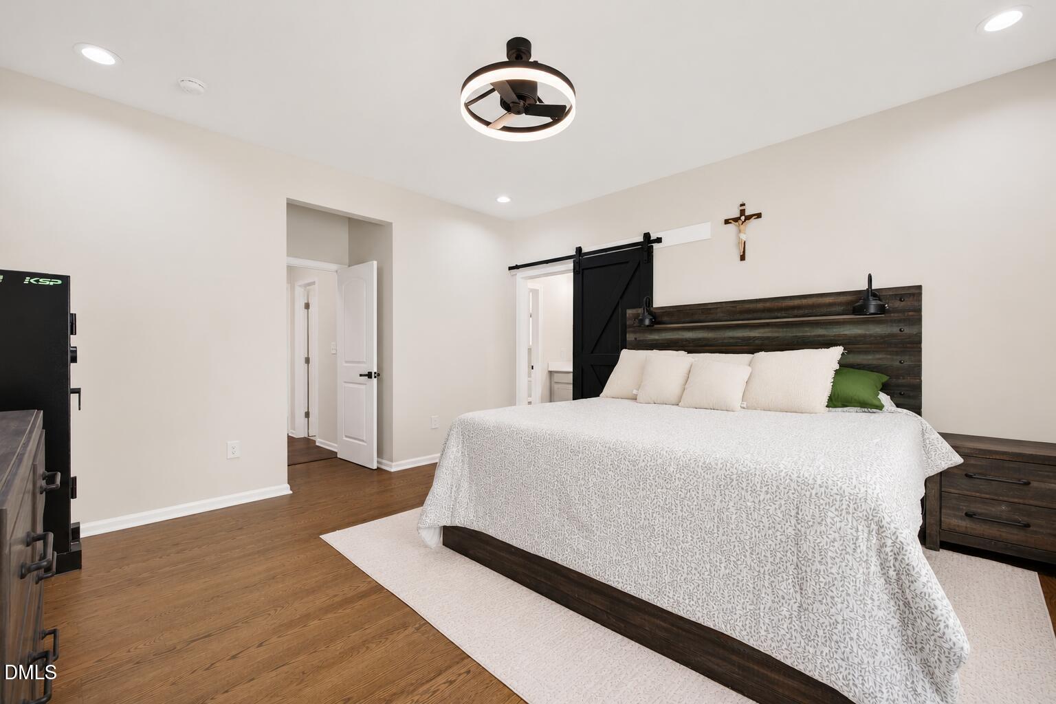 57 Overdrift Court Property Photo 15