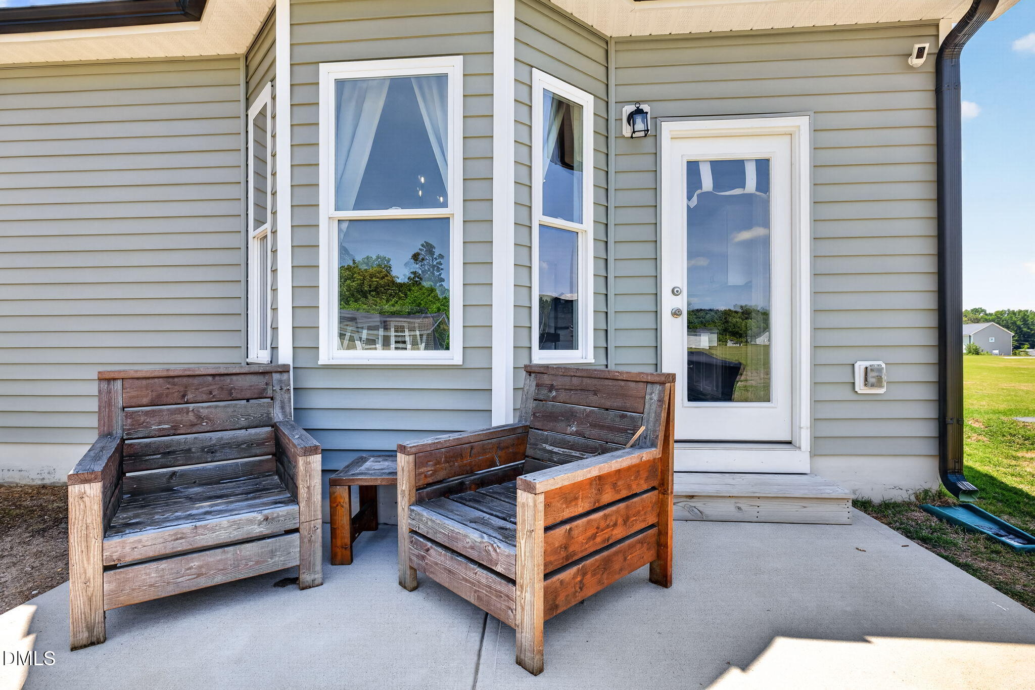 57 Overdrift Court Property Photo 23