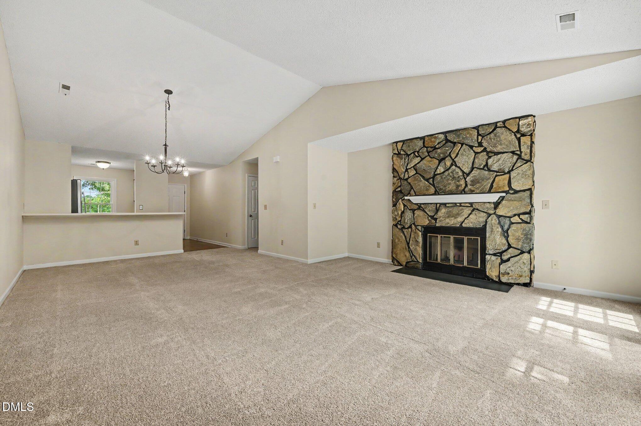 6802 Fairpoint Court Property Photo 4