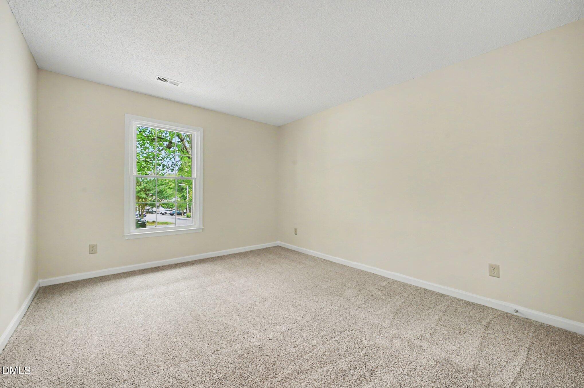 6802 Fairpoint Court Property Photo 11