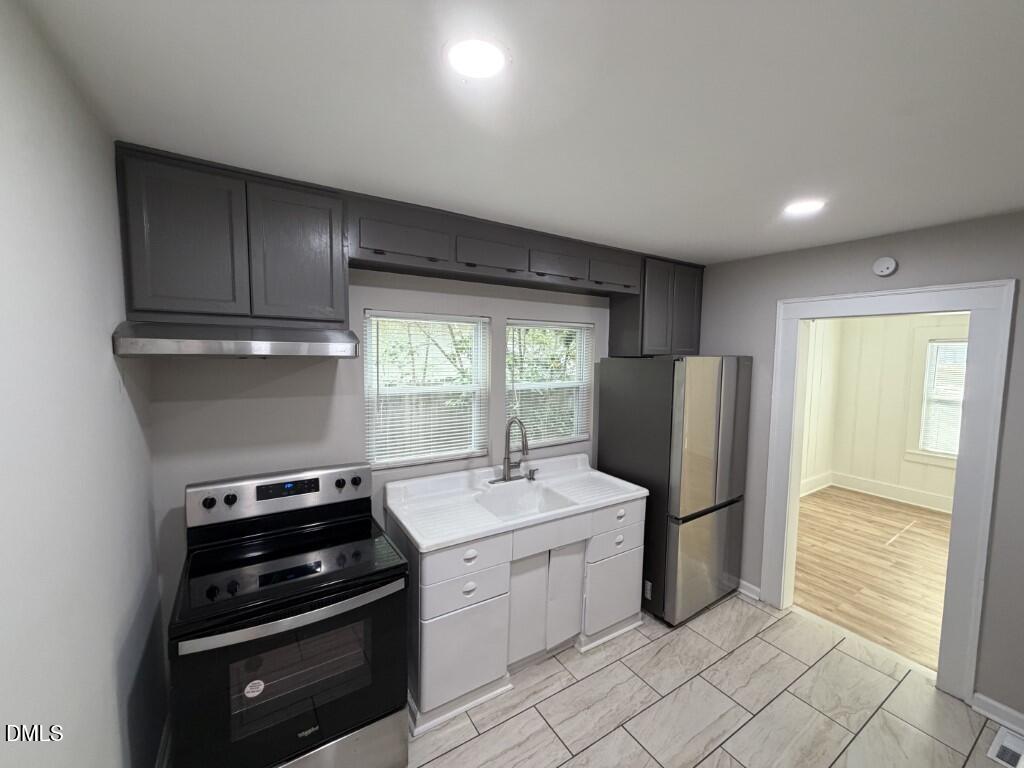 117 Herbert Street Property Photo 5