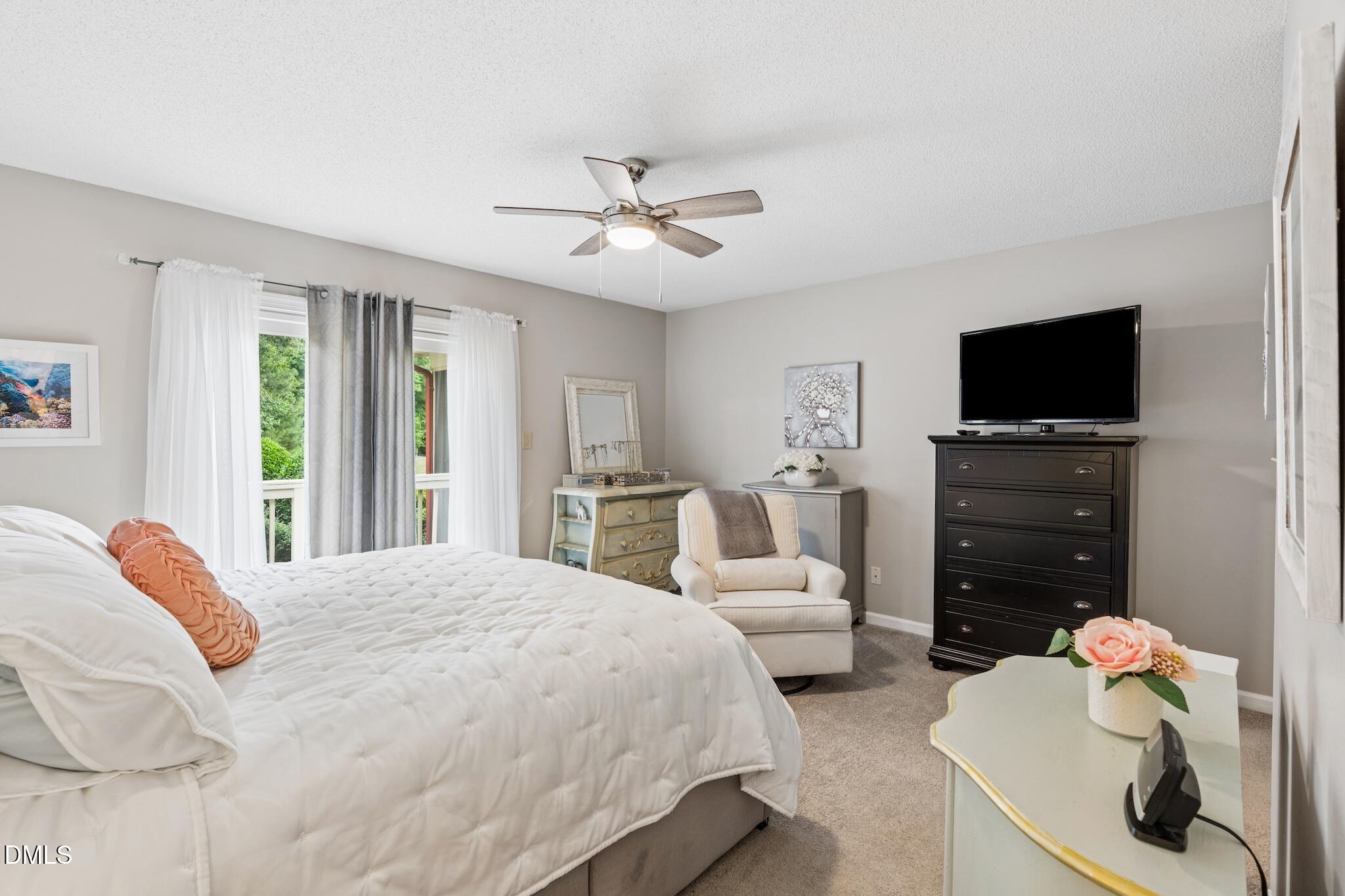 5204 Hogans Way Property Photo 18