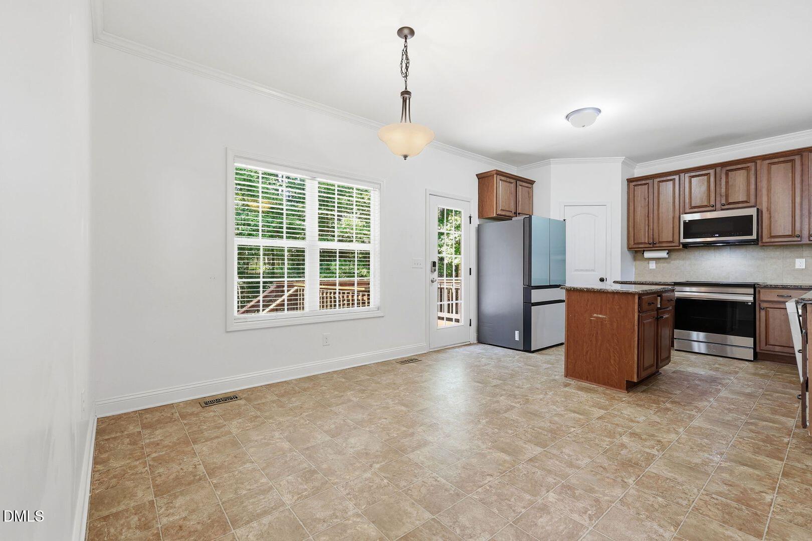 80 Valor Circle Property Photo 8