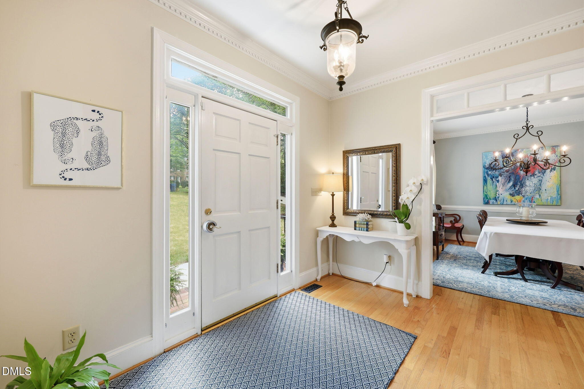 424 Grosvenor Drive Property Photo 4