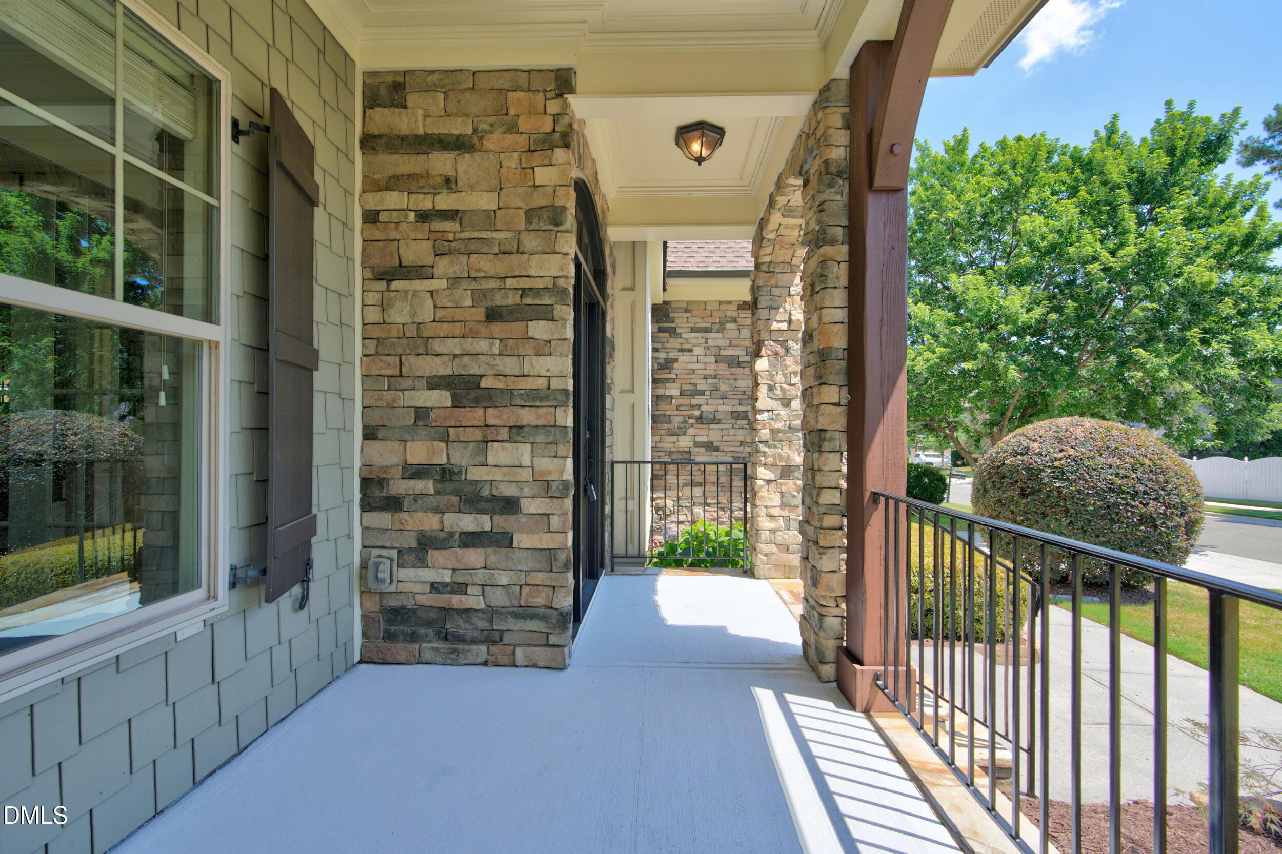 208 William Henry Way Property Photo 6