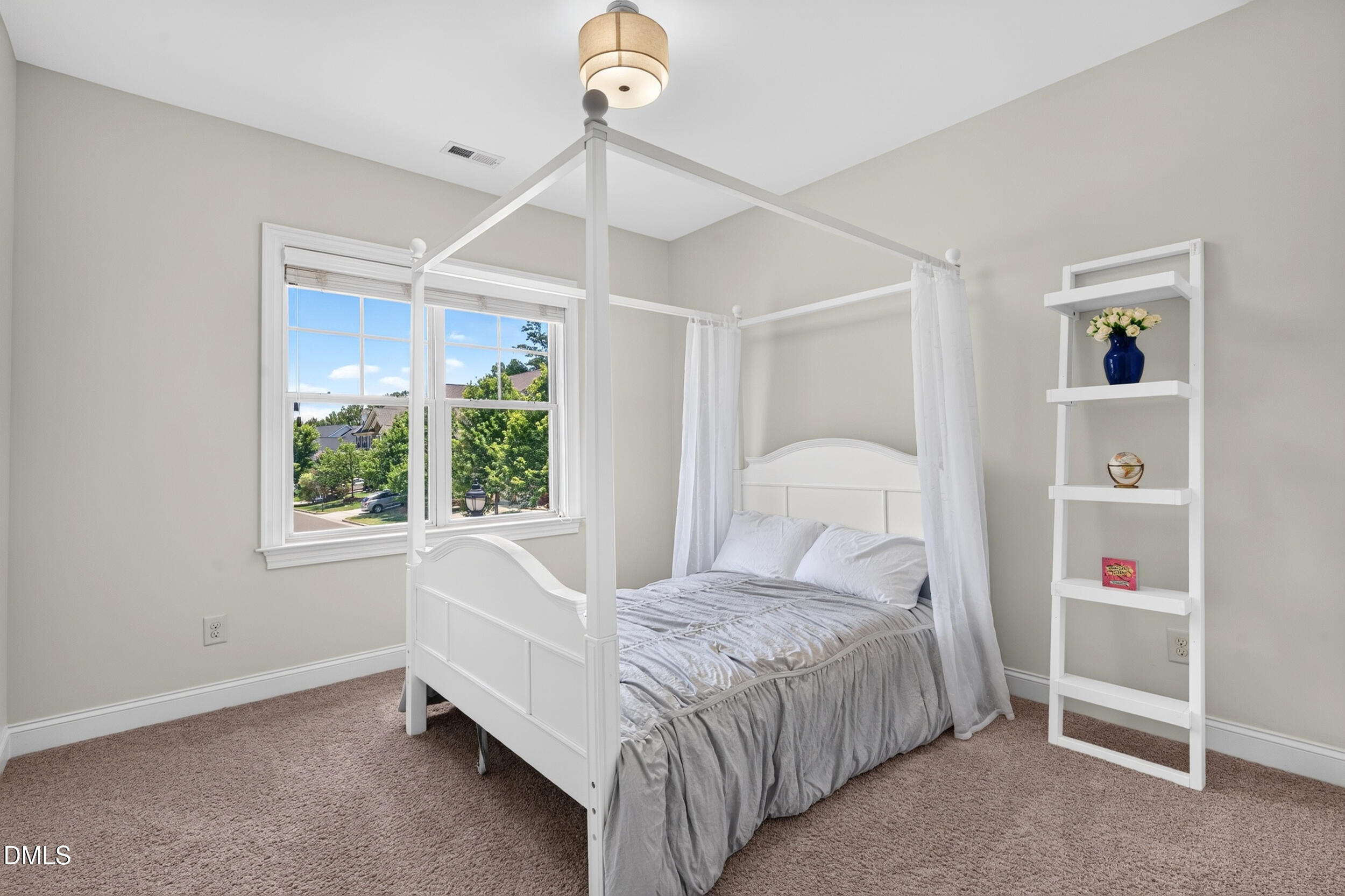 208 William Henry Way Property Photo 41