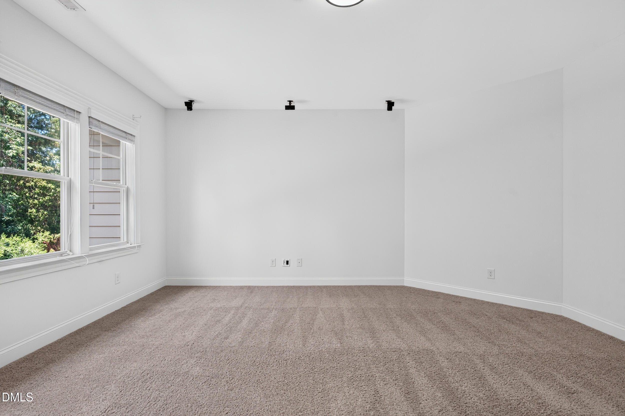 208 William Henry Way Property Photo 47