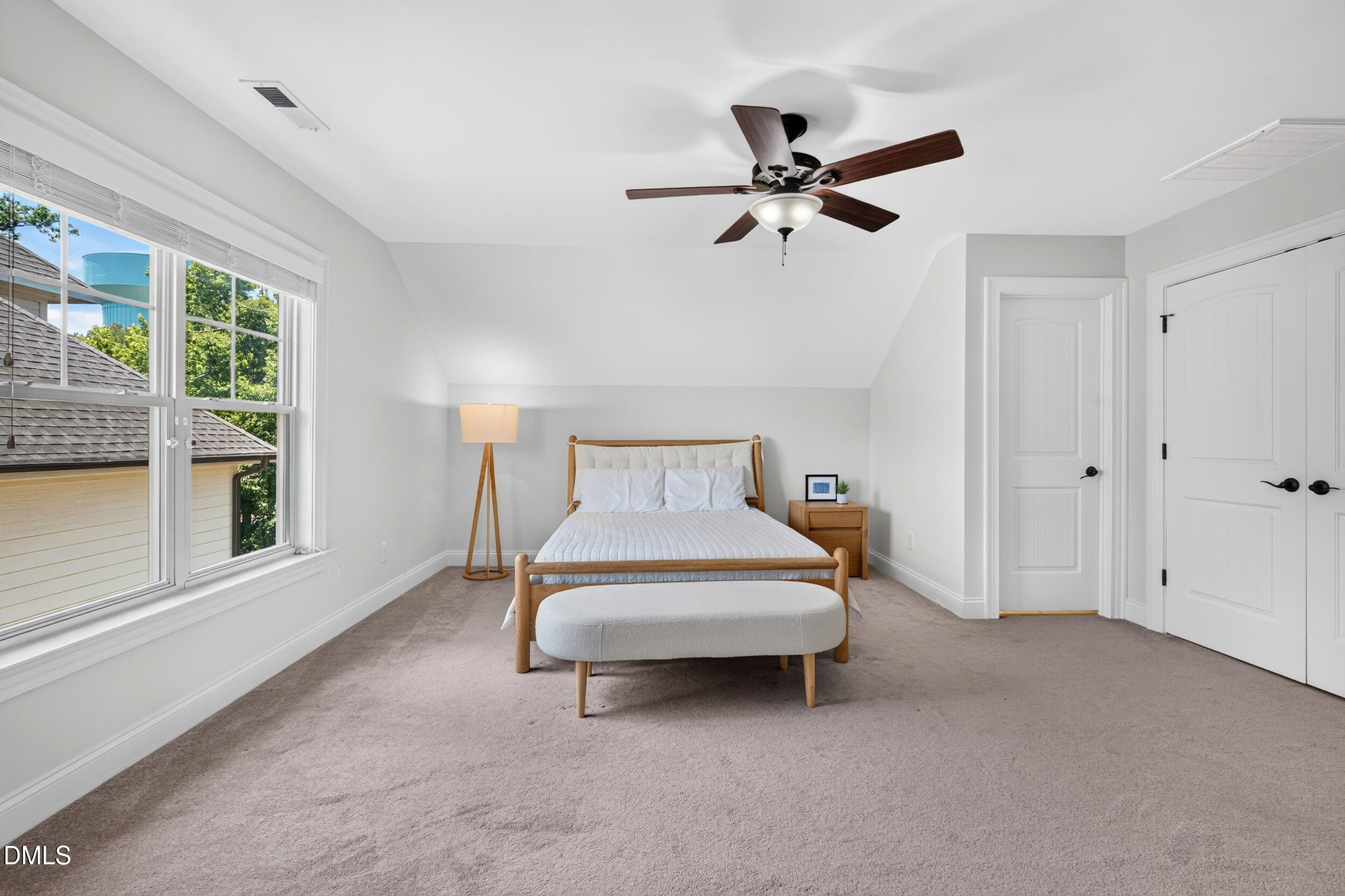 208 William Henry Way Property Photo 49
