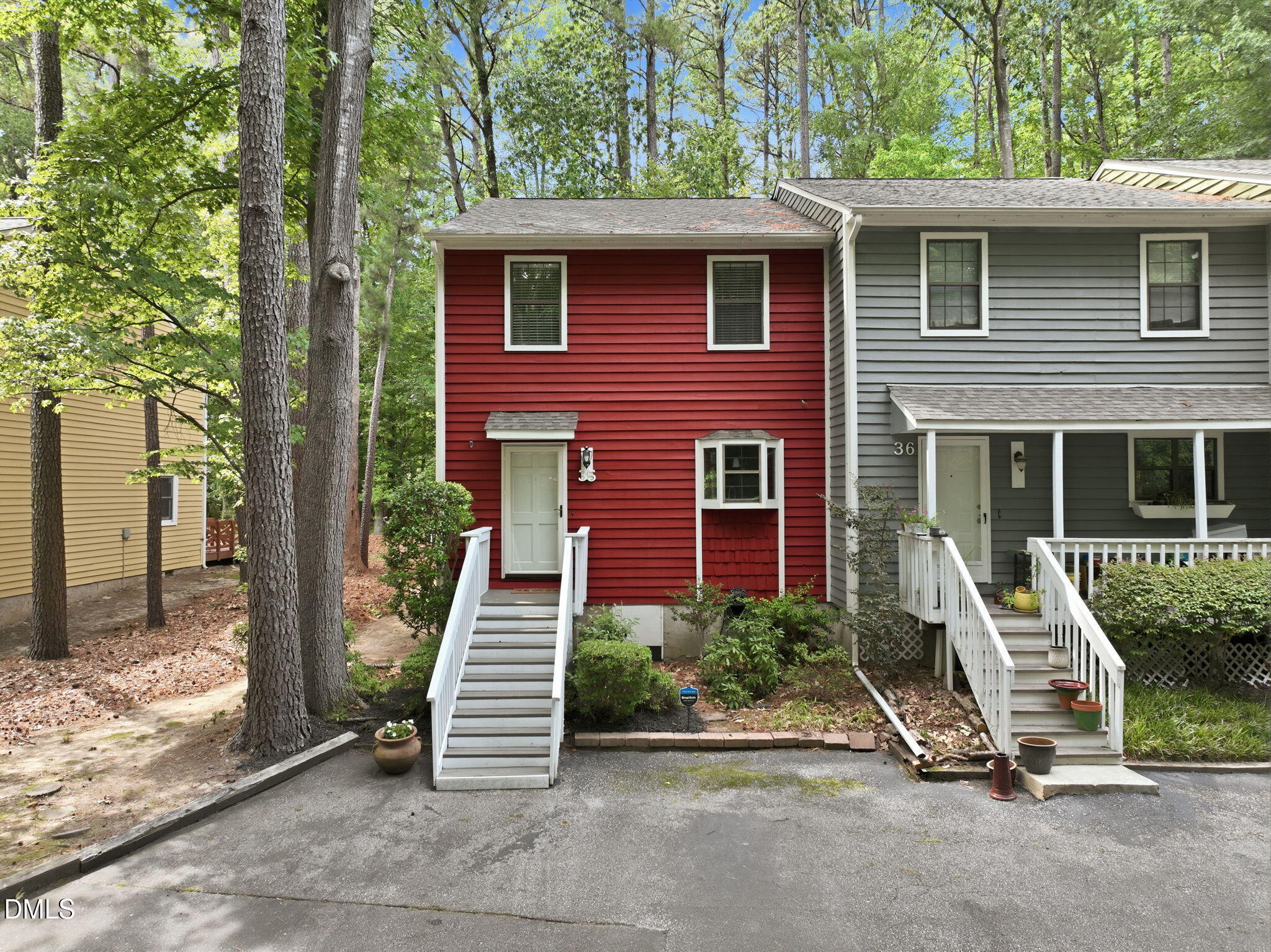 35 Willow Bridge Drive Property Photo 1