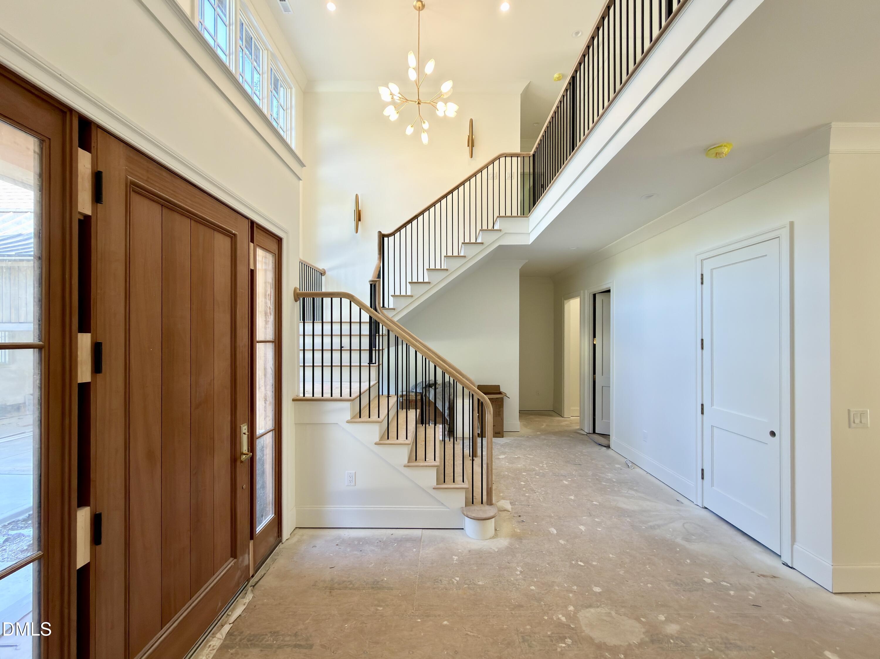 1504 Strothmore Court Property Photo 5