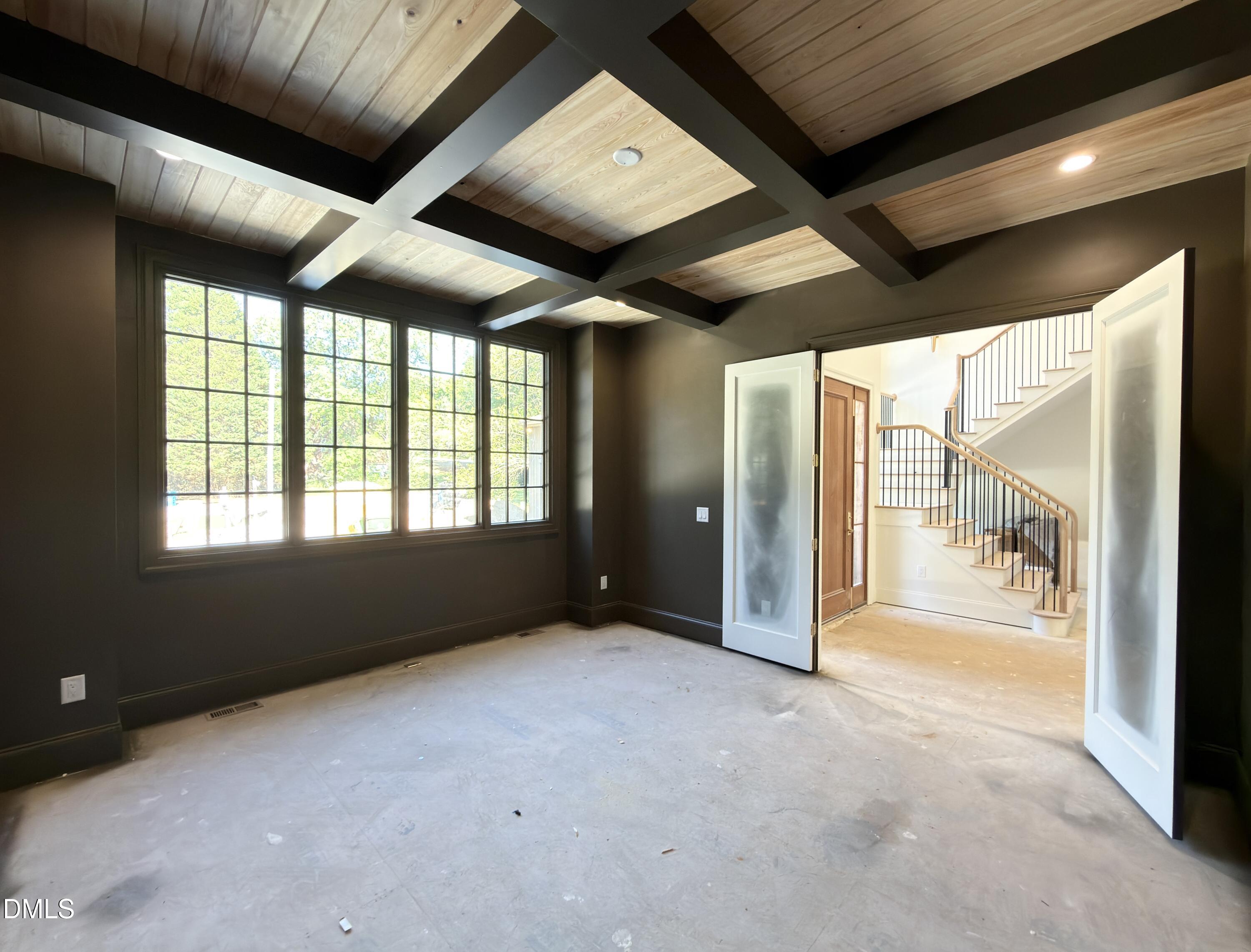 1504 Strothmore Court Property Photo 9