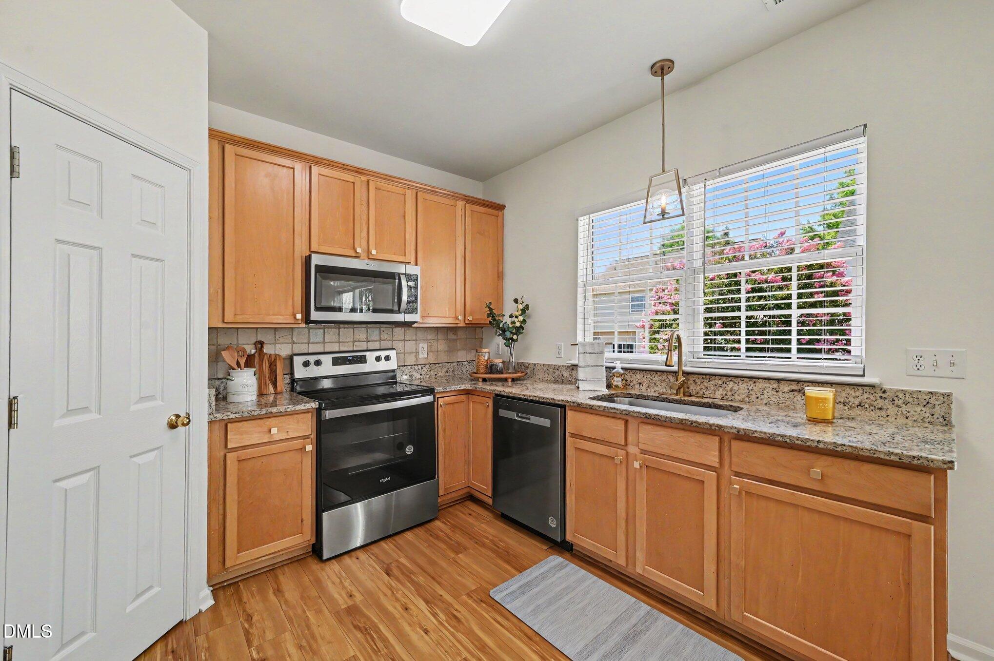 106 Millicent Way Property Photo 7