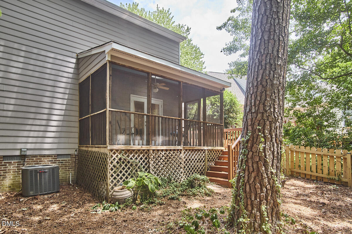 715 Sleepy Creek Drive Property Photo 49