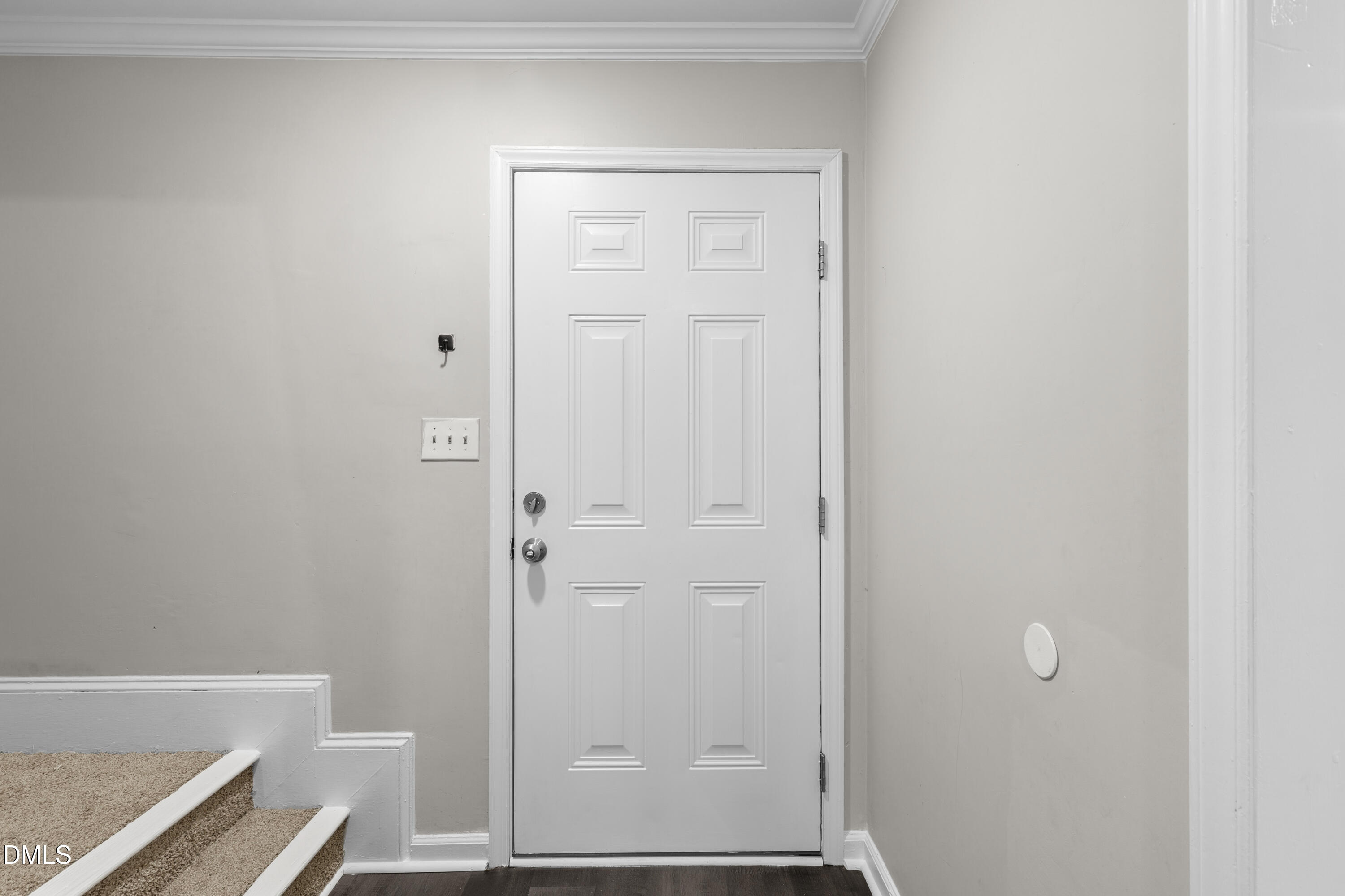 4715 Mallory Court Property Photo 13