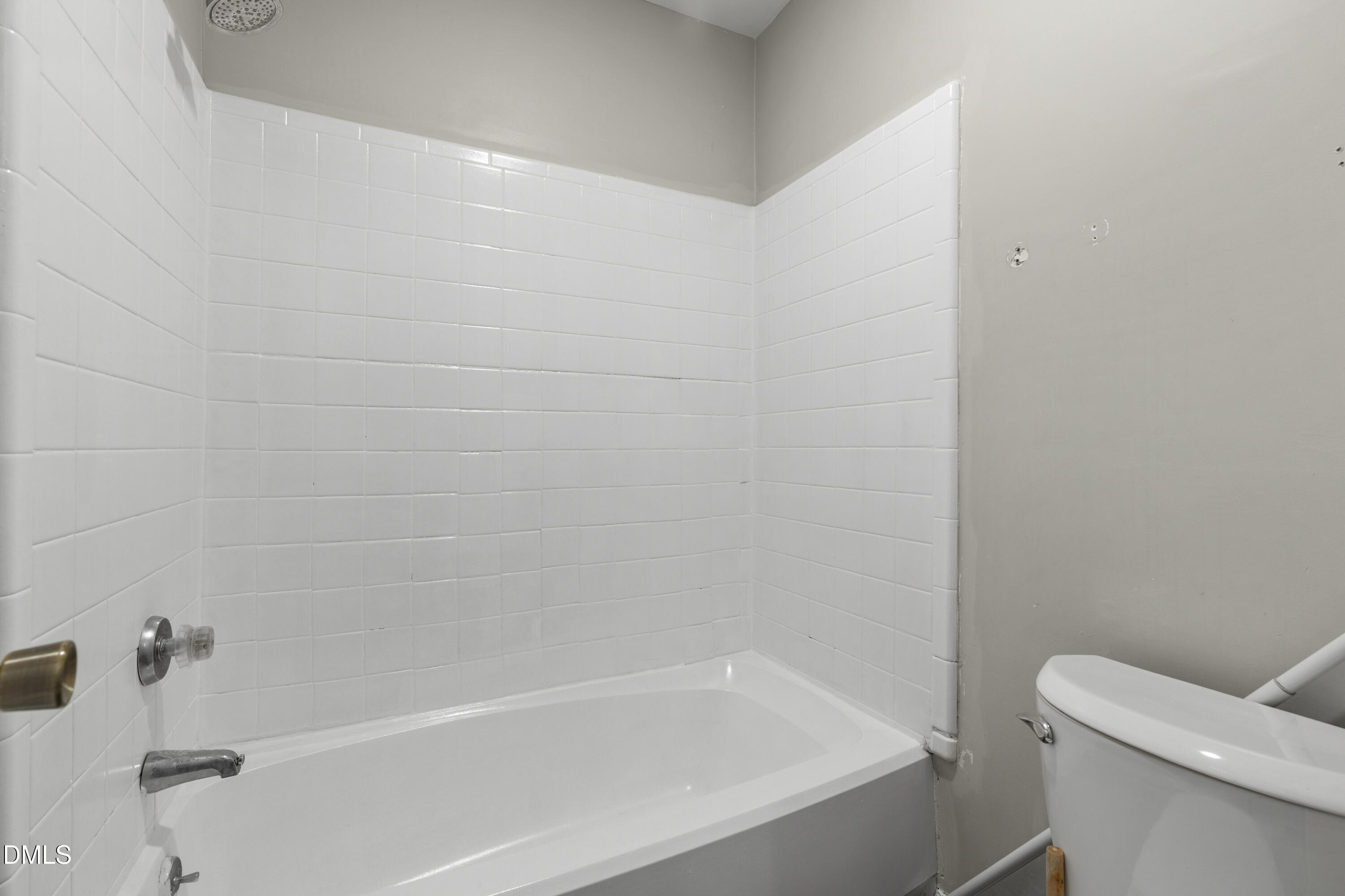4715 Mallory Court Property Photo 18