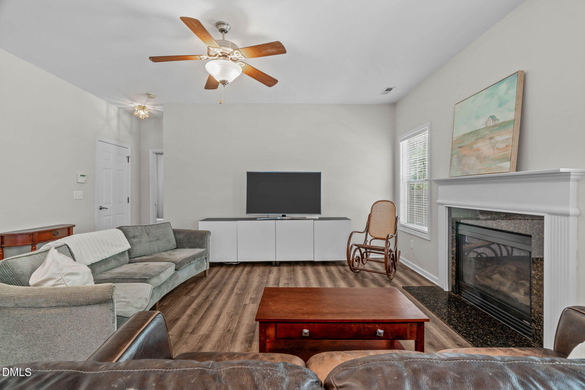 2352 Rainy Lake Street Property Photo 13