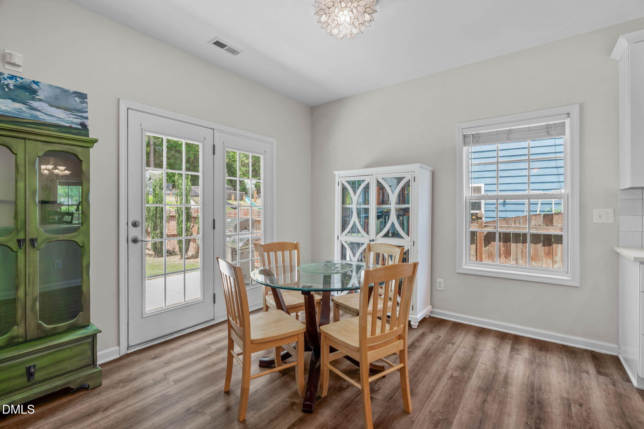 2352 Rainy Lake Street Property Photo 14