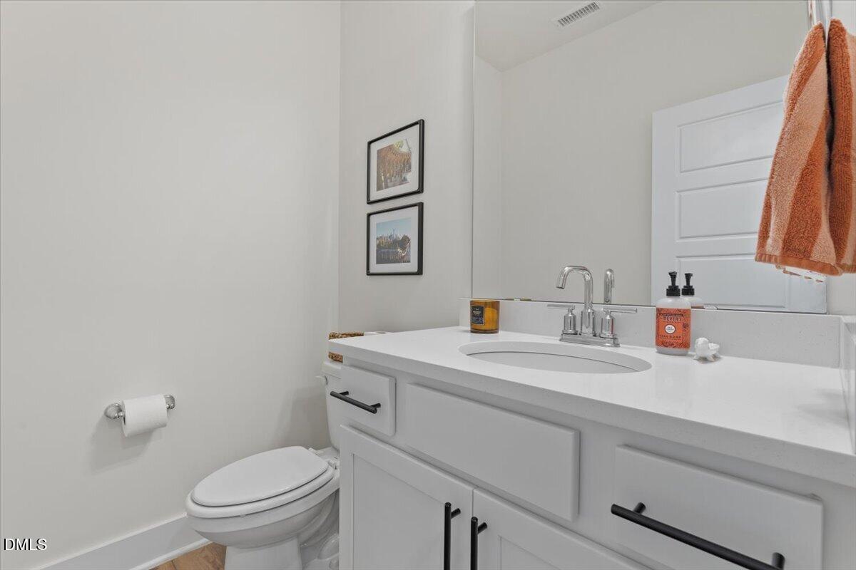 2117 Seneca Drive Property Photo 8