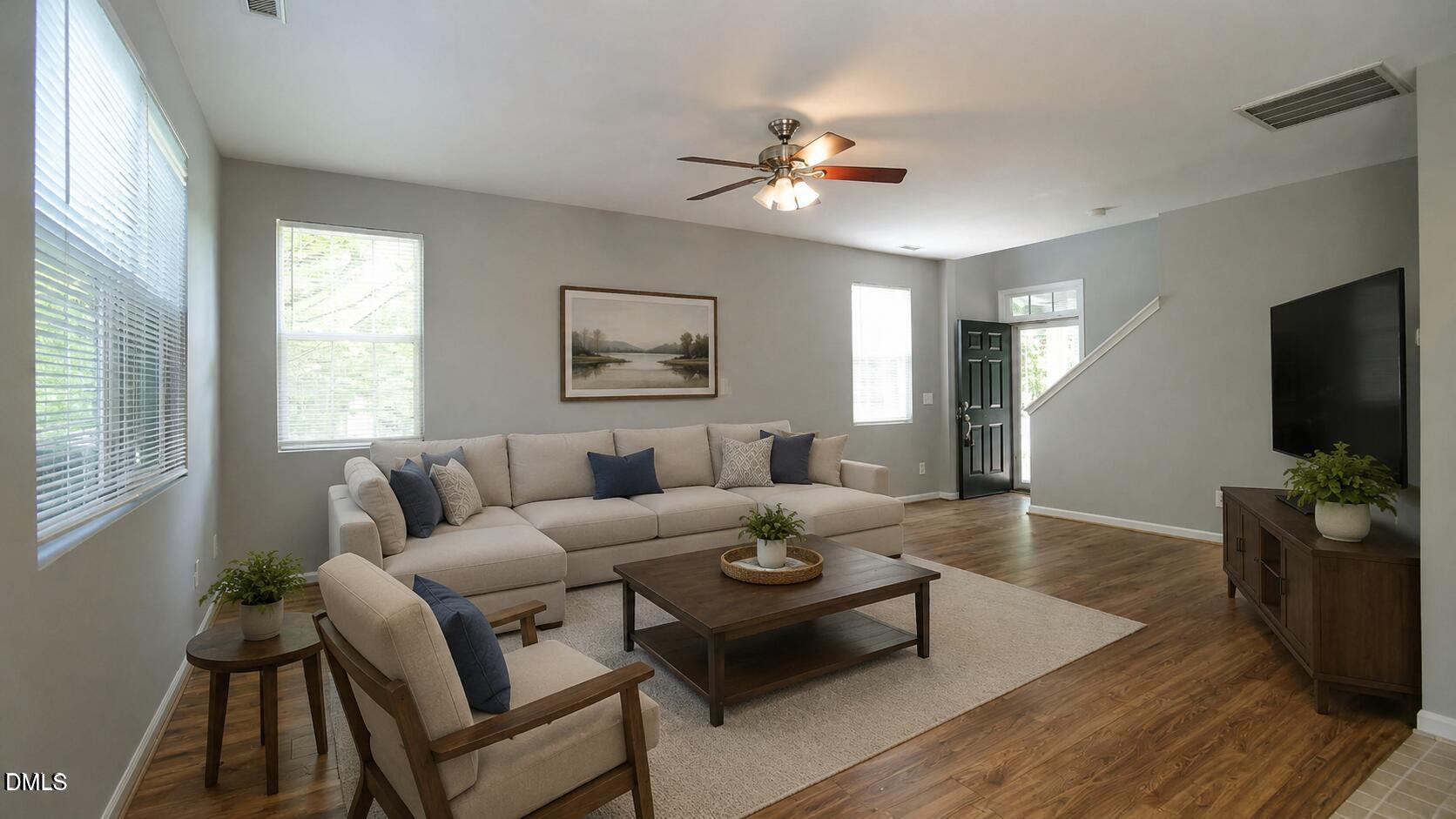 140 Bellfare Drive Property Photo 3