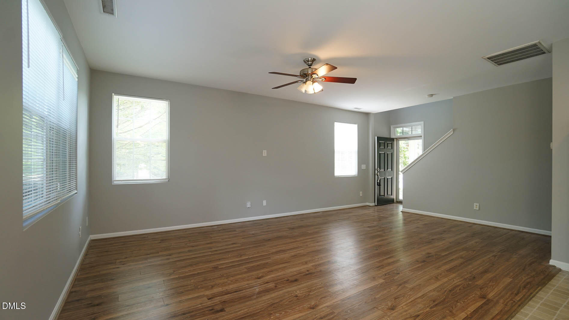 140 Bellfare Drive Property Photo 4