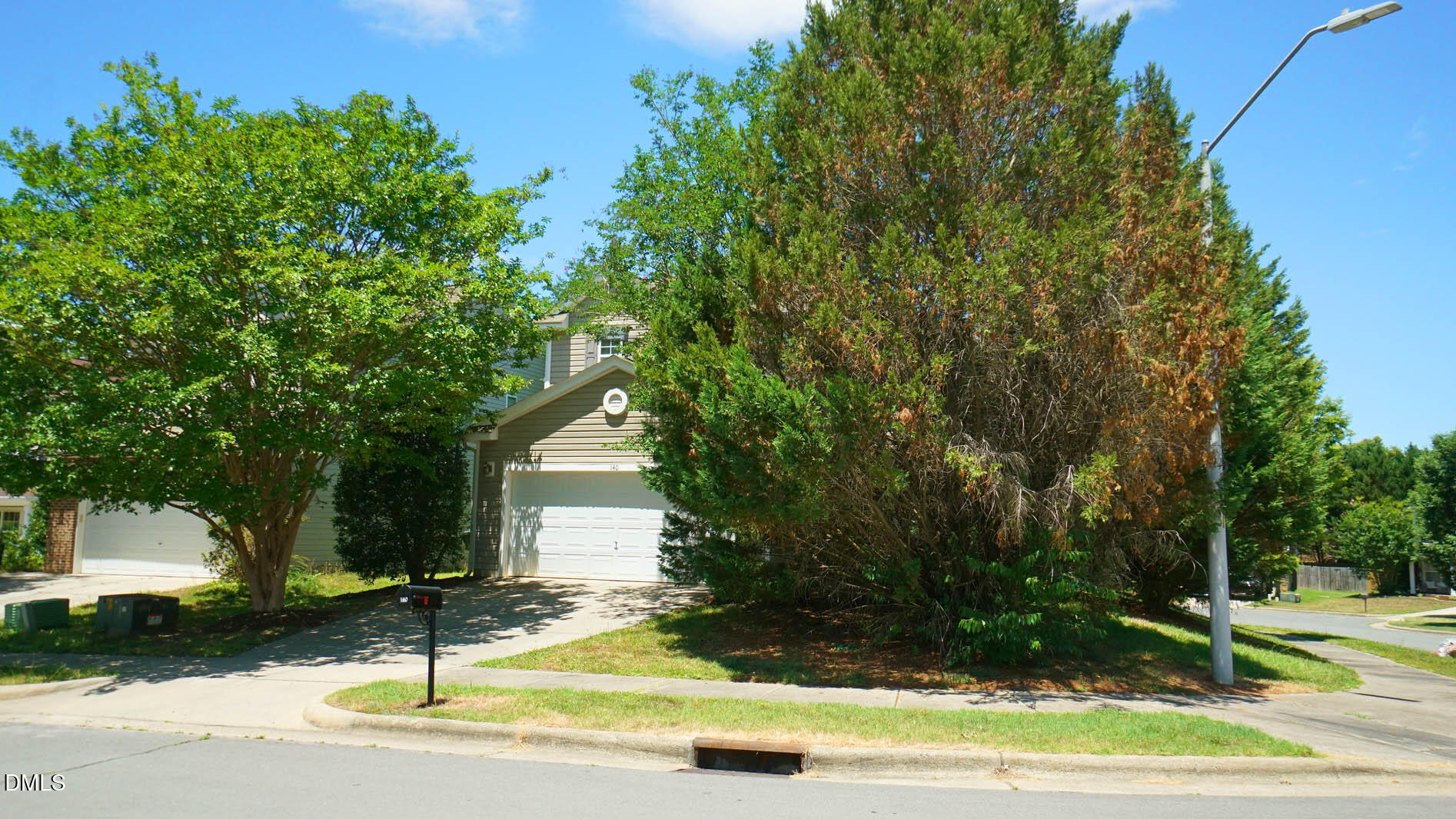 140 Bellfare Drive Property Photo 8