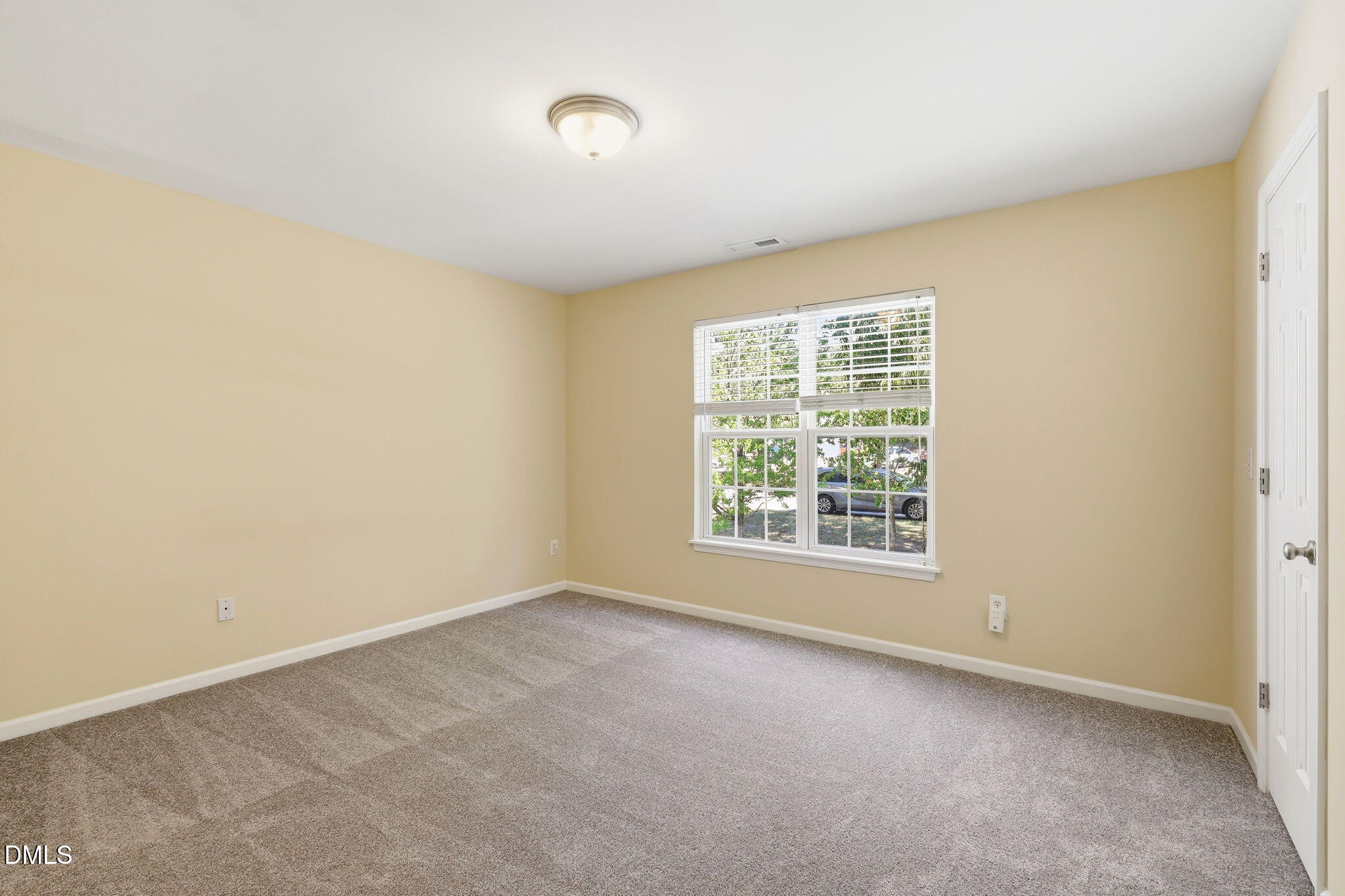 2617 Forest Shadows Lane Property Photo 11