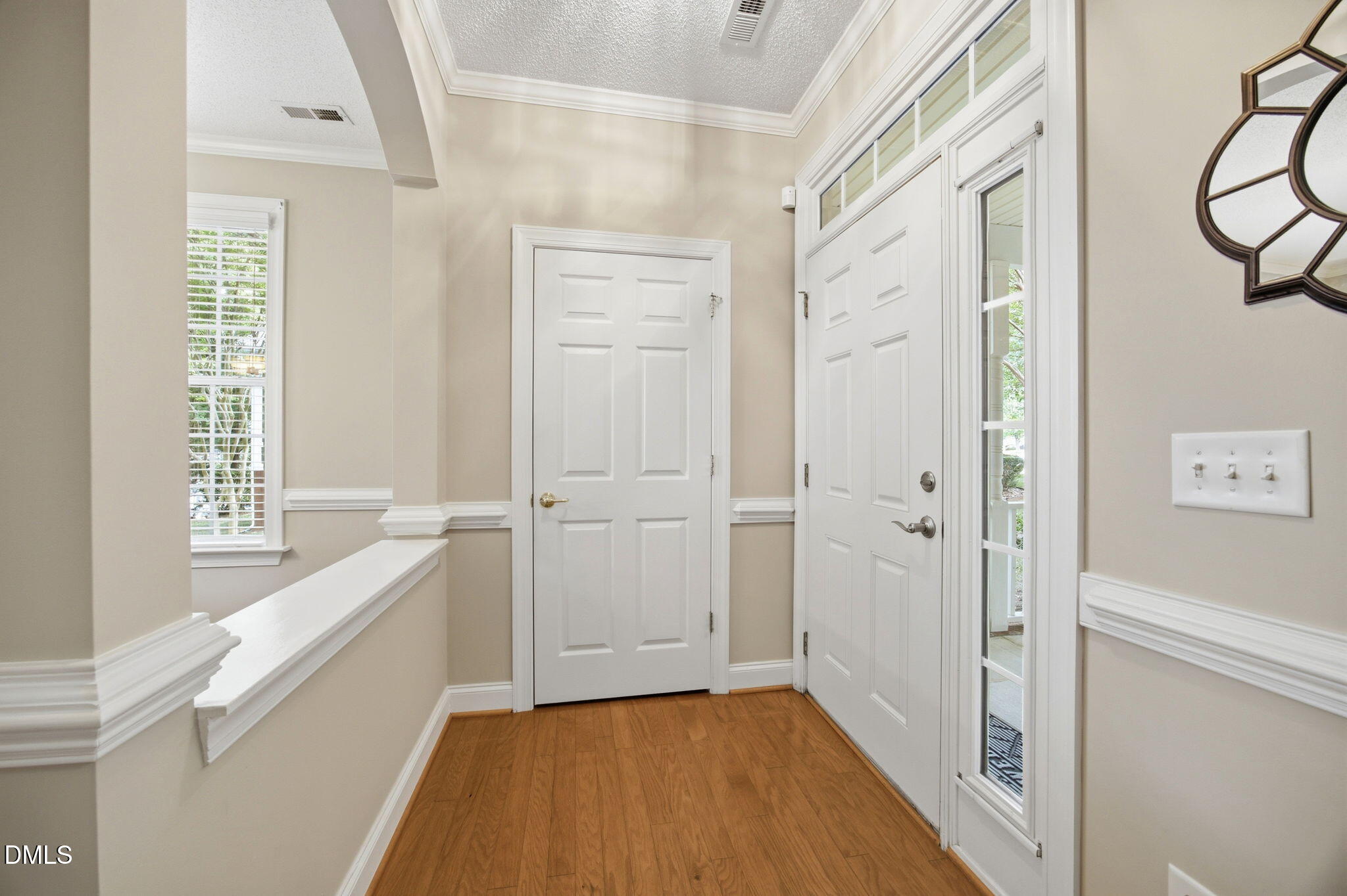 204 Crystal Brook Lane Property Photo 5