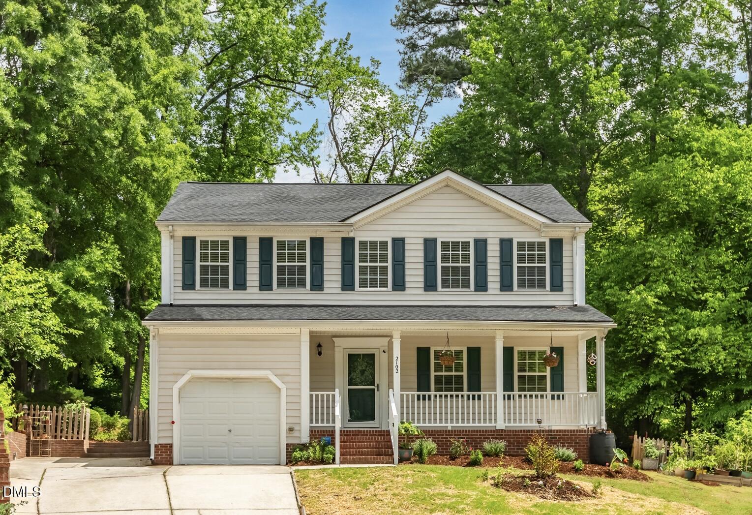 2102 Meade Lane Property Photo 2