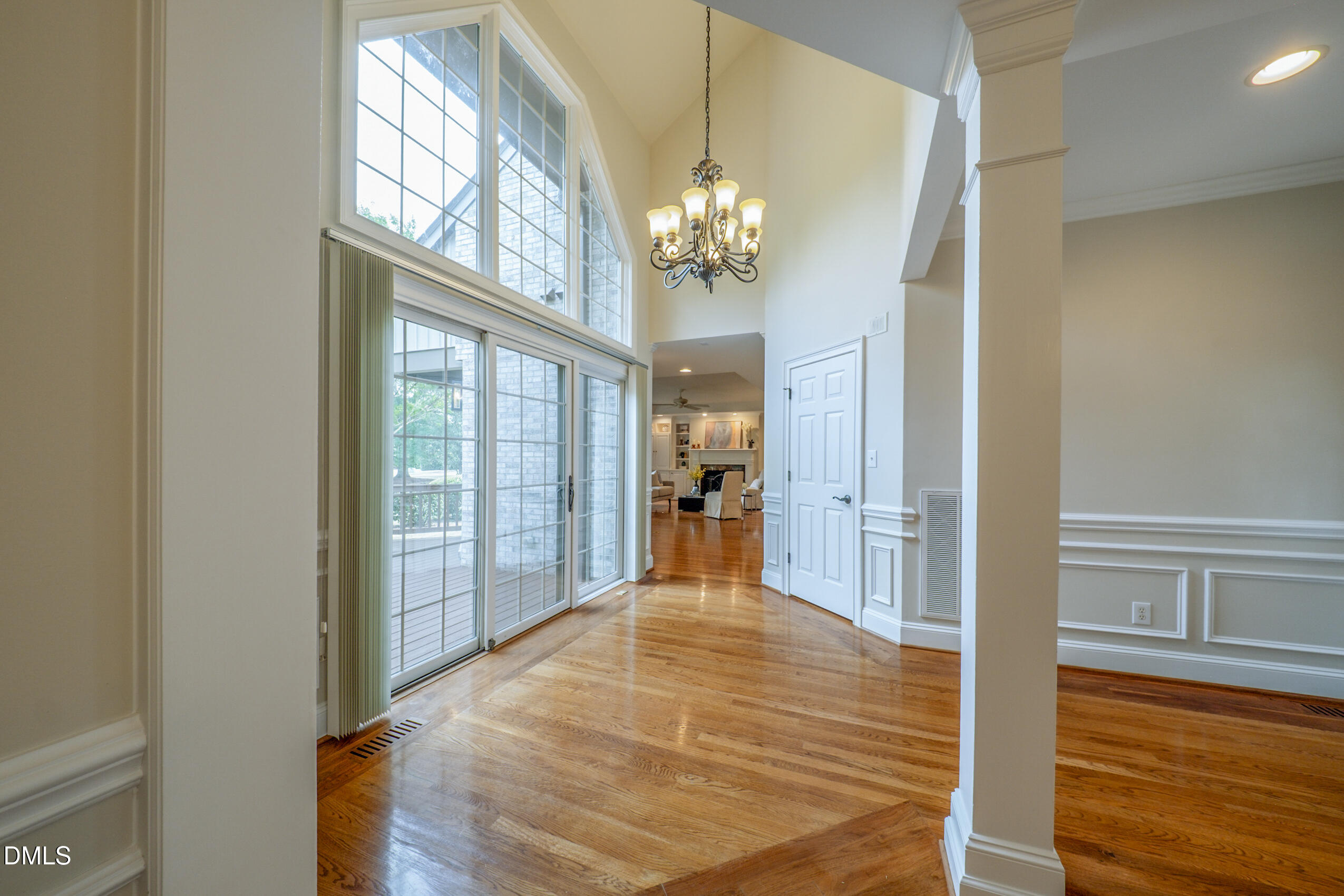 403 Cedar Ridge Way Property Photo 6