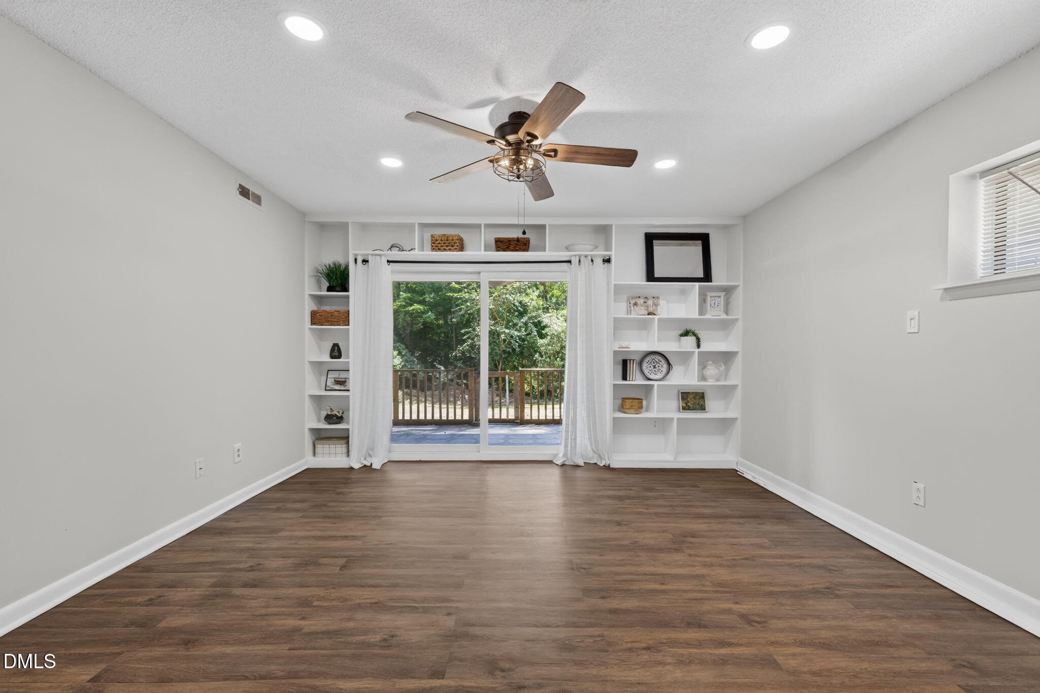 546 Pine Ridge Place Property Photo 1
