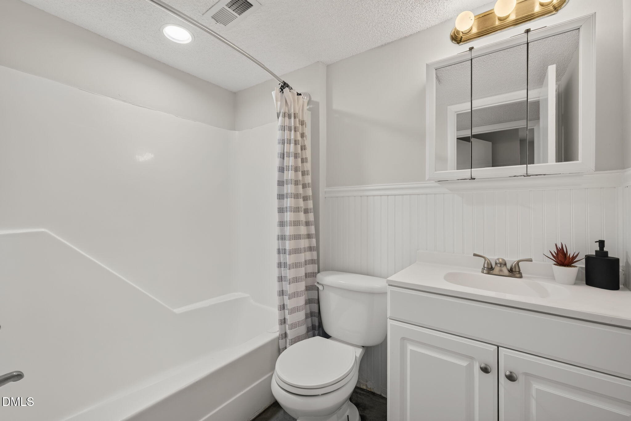 546 Pine Ridge Place Property Photo 14