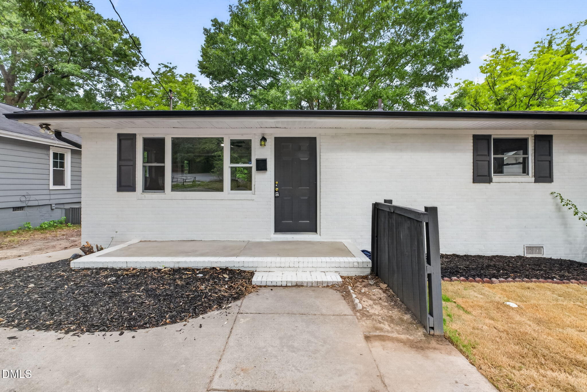 1309 N Hyde Park Avenue Property Photo 1