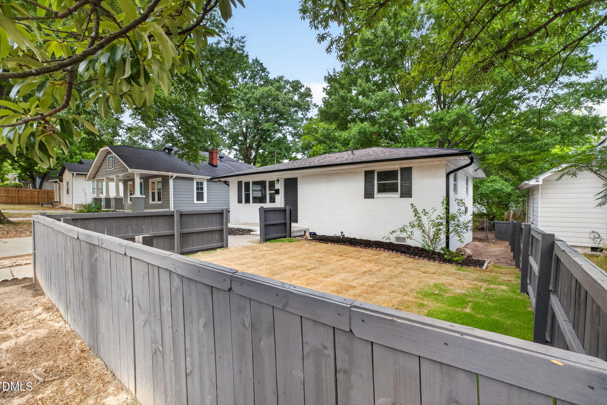 1309 N Hyde Park Avenue Property Photo 7