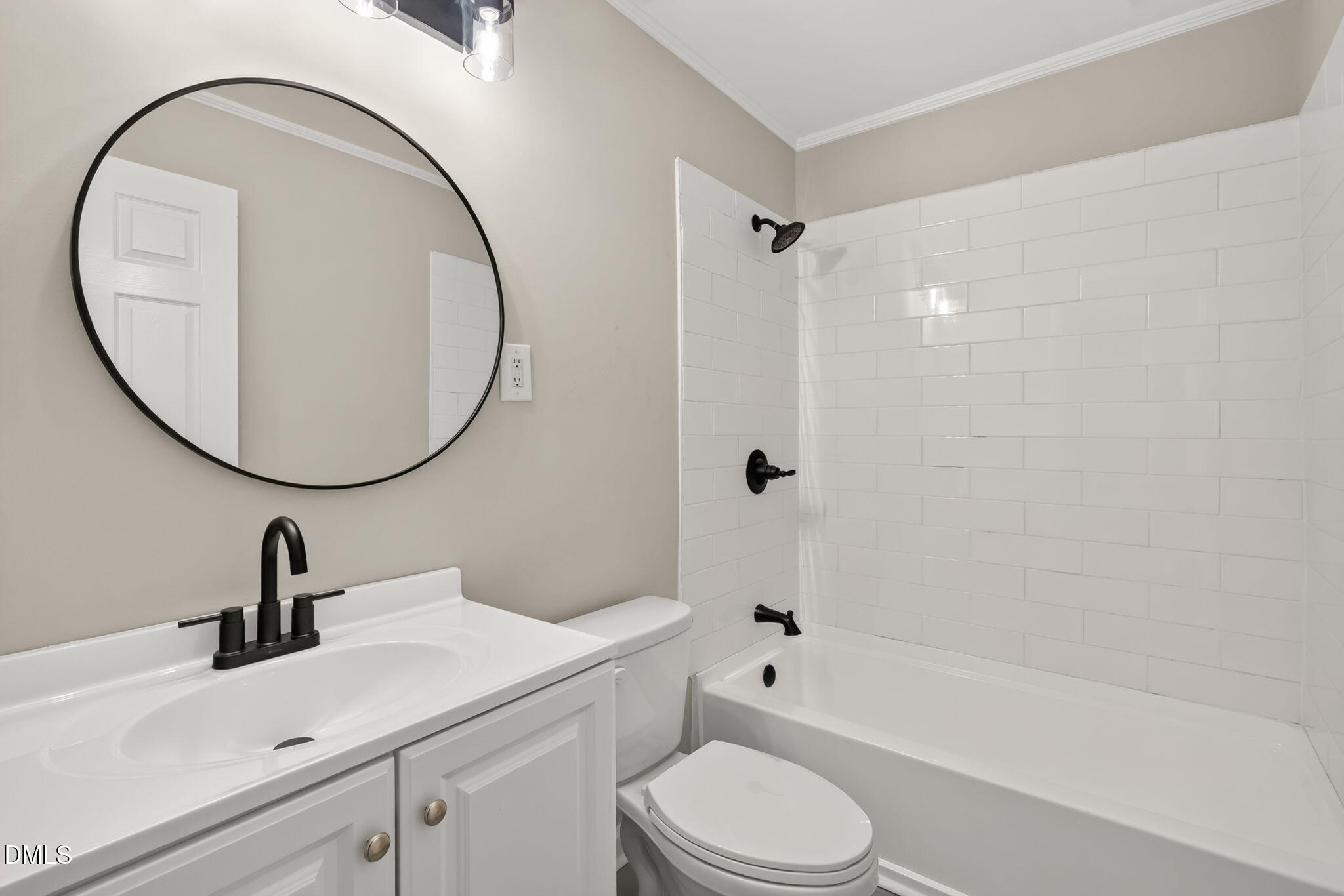 1309 N Hyde Park Avenue Property Photo 15