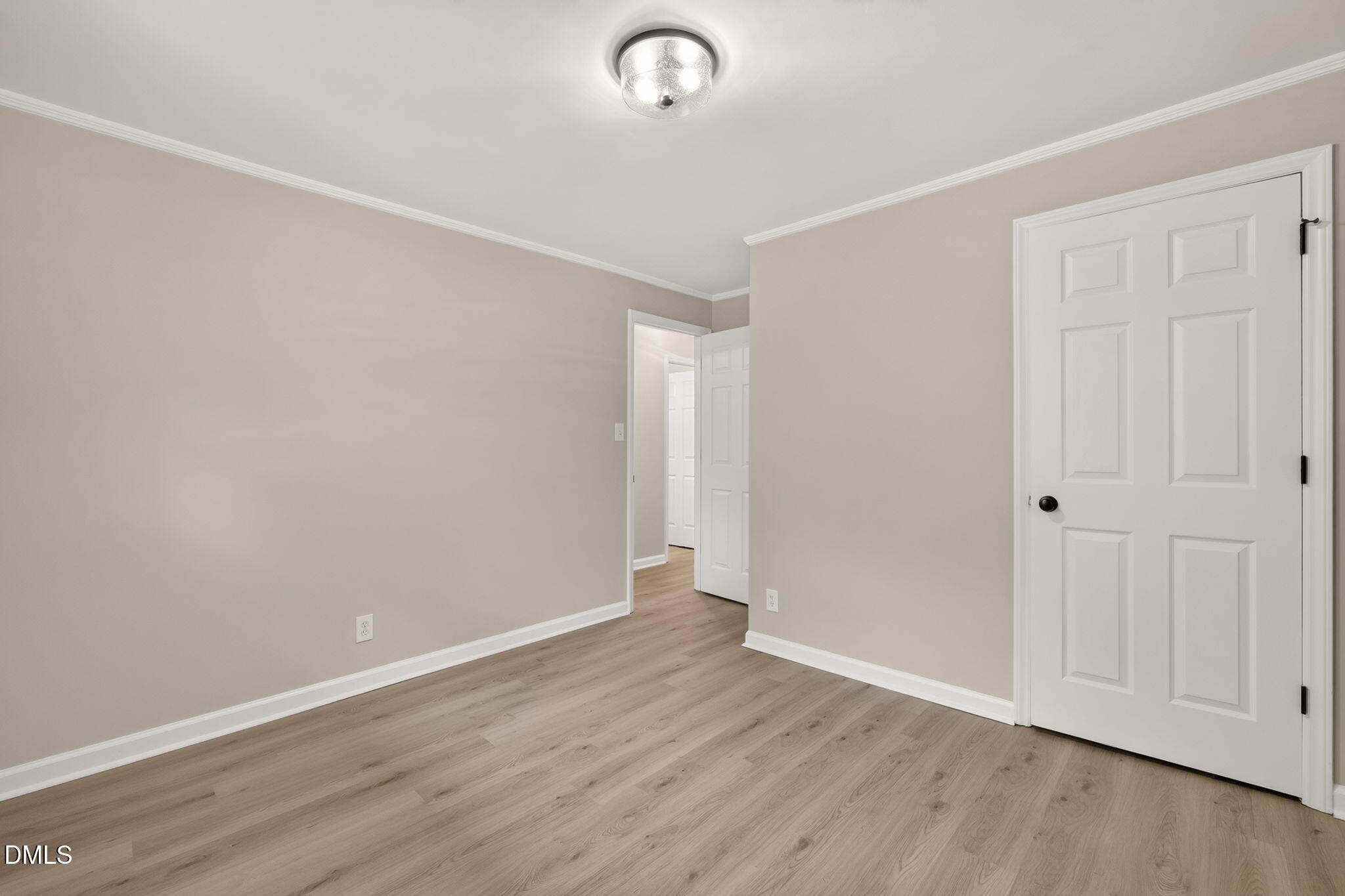 1309 N Hyde Park Avenue Property Photo 19