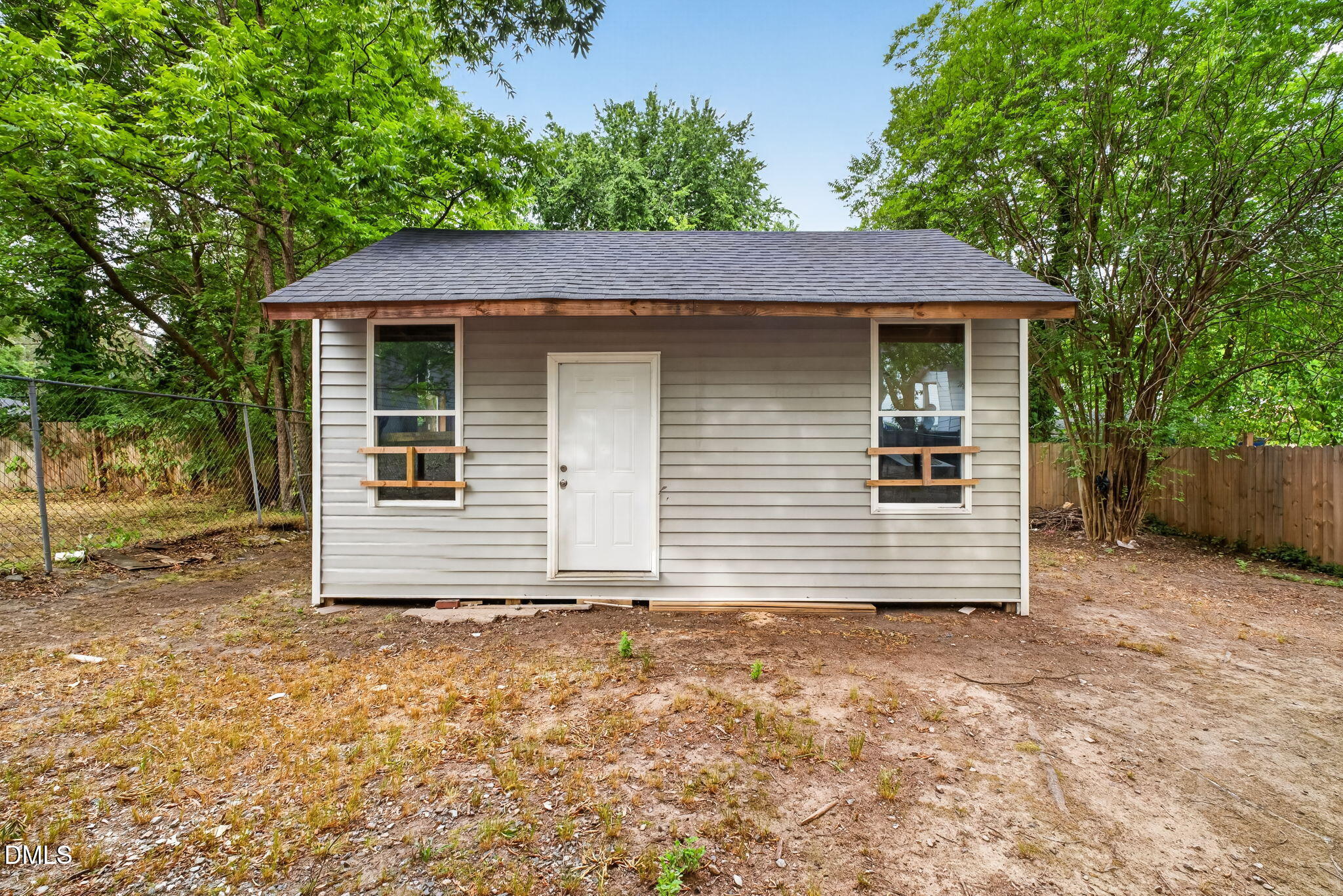 1309 N Hyde Park Avenue Property Photo 25