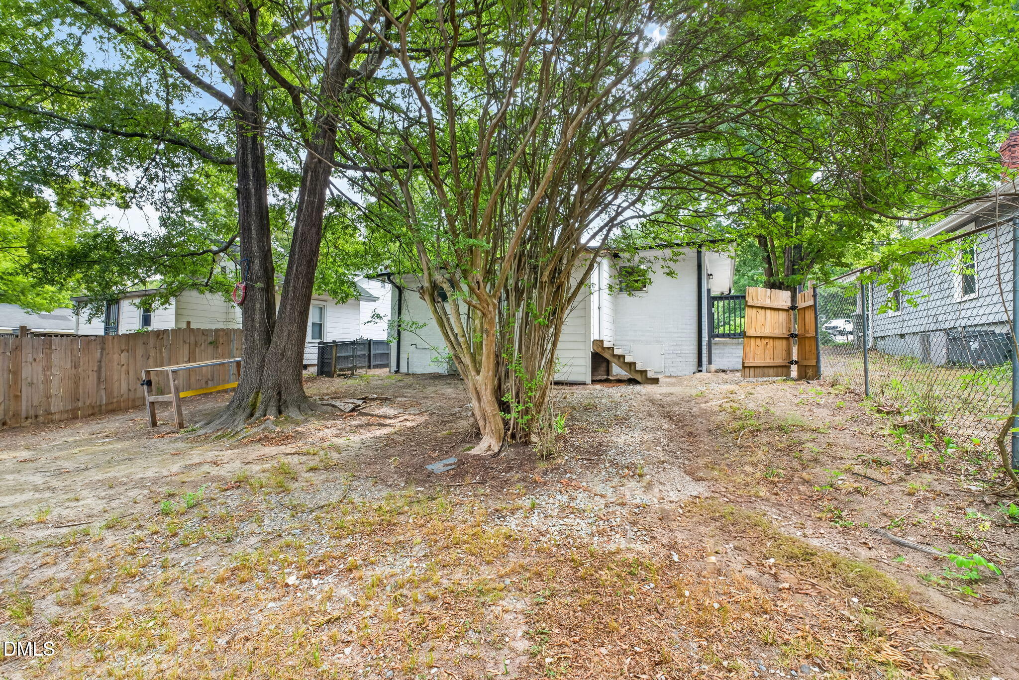 1309 N Hyde Park Avenue Property Photo 28