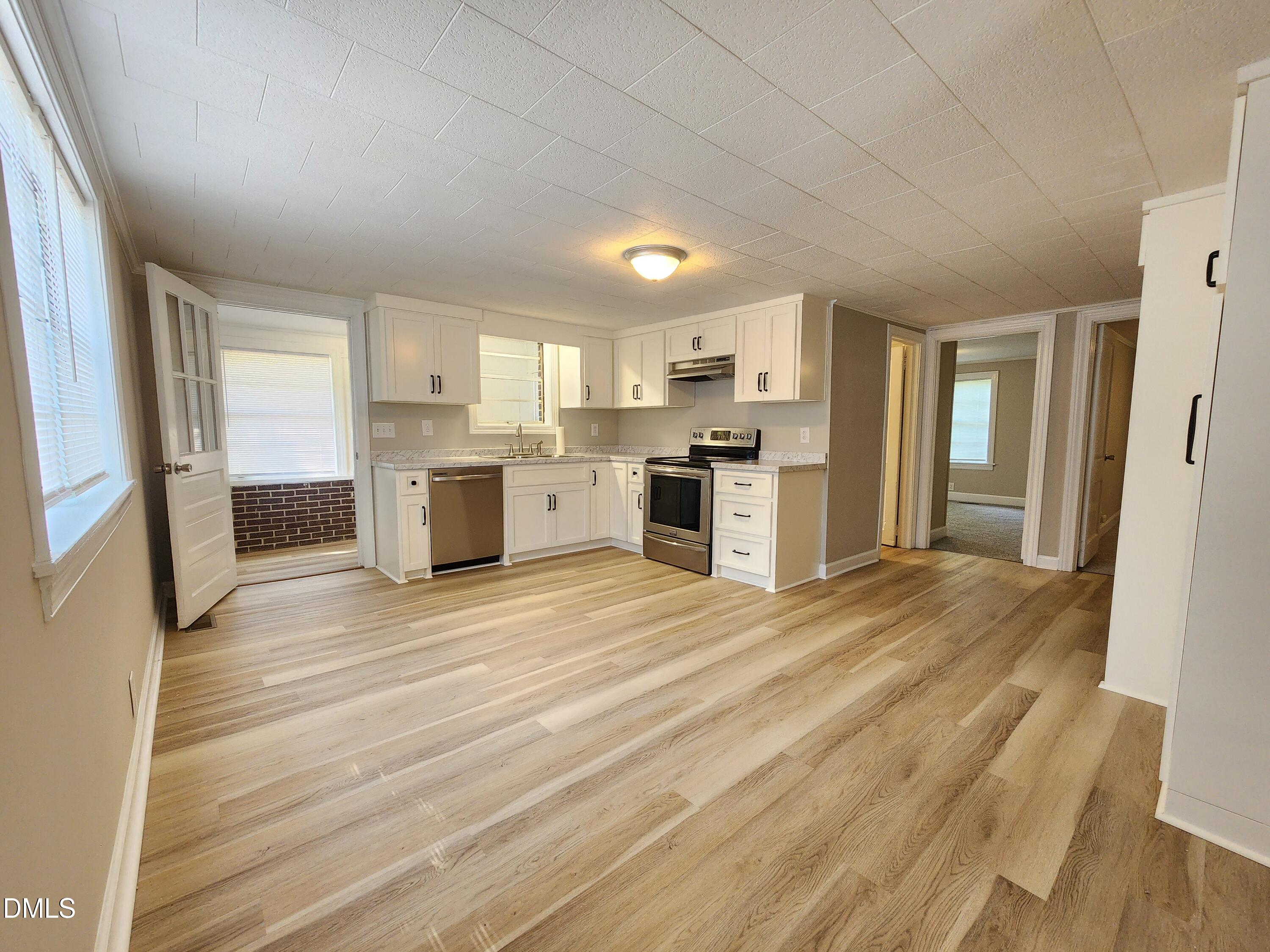 1622 S Brightleaf Boulevard Property Photo 3
