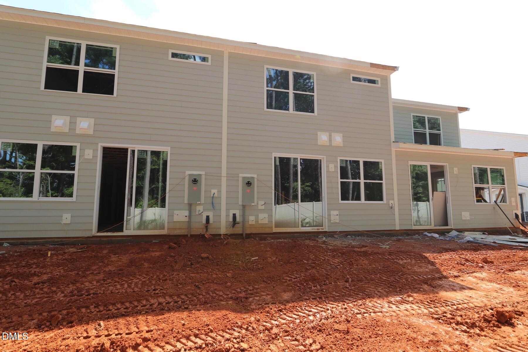2922 Spring Manor Way Property Photo 2
