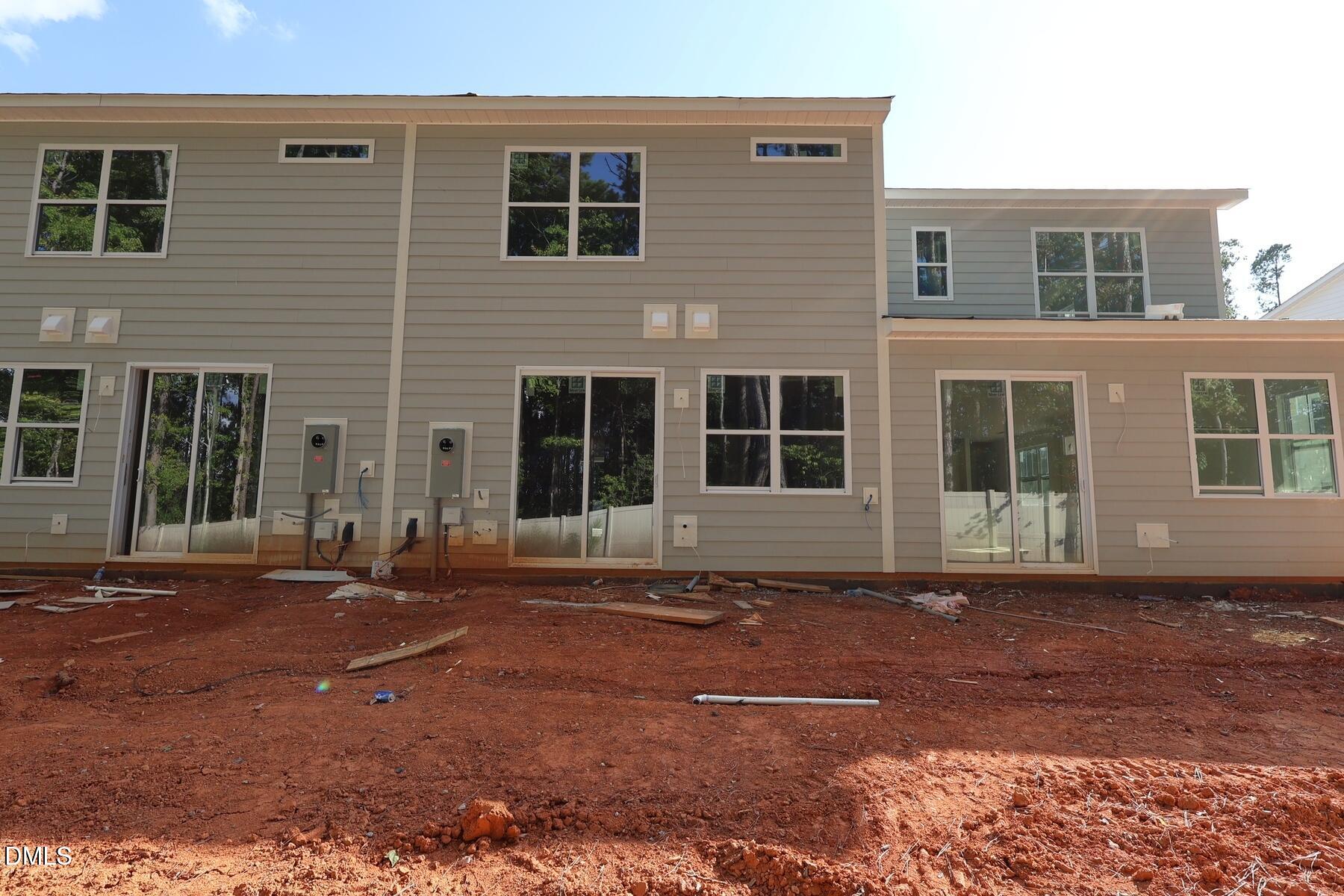 2922 Spring Manor Way Property Photo 2