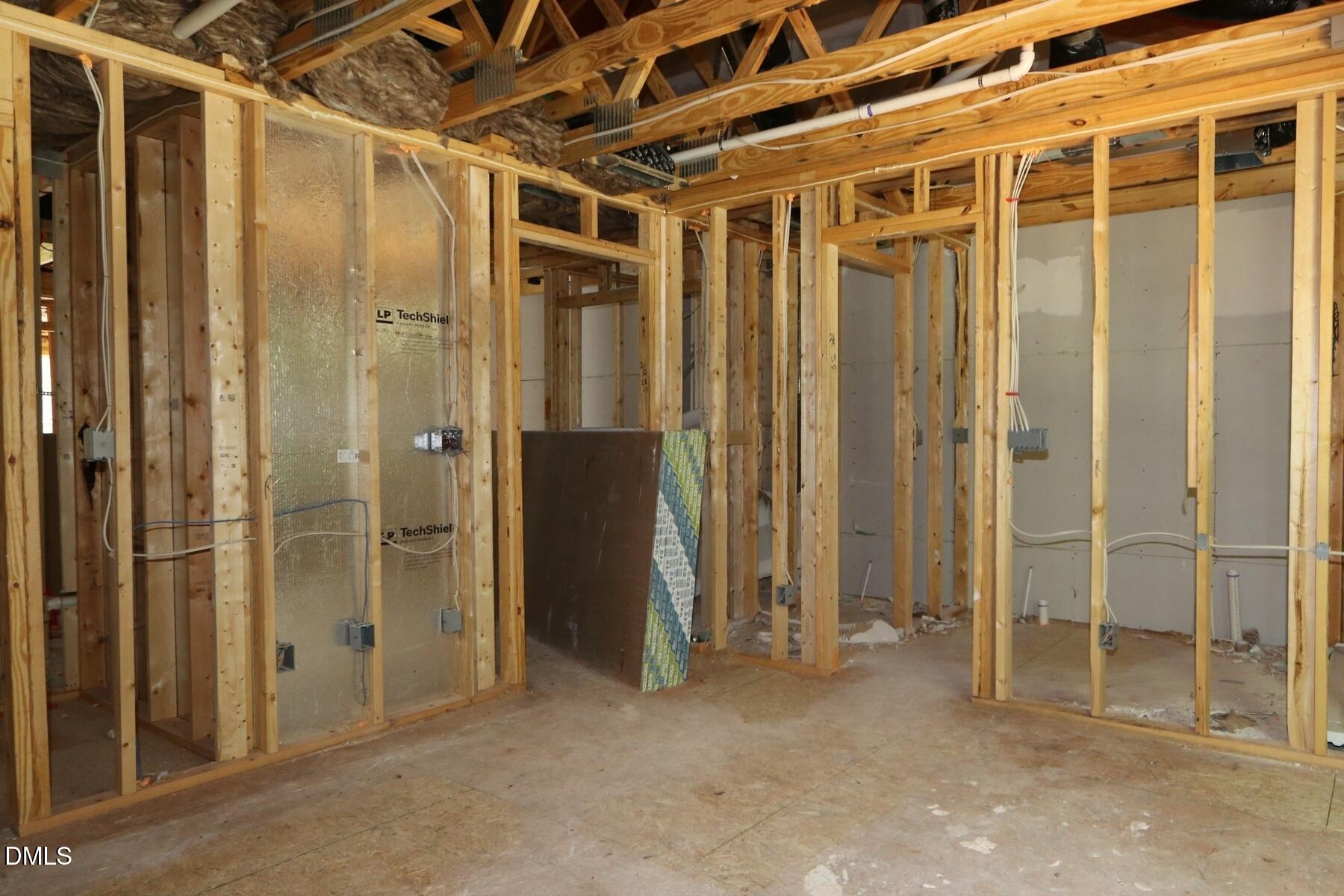 2922 Spring Manor Way Property Photo 4