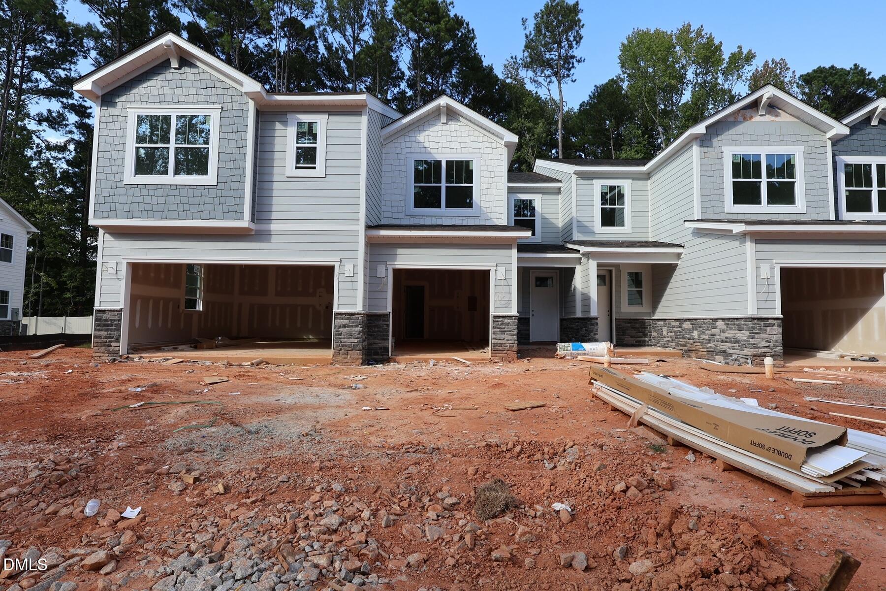 2922 Spring Manor Way Property Photo 4