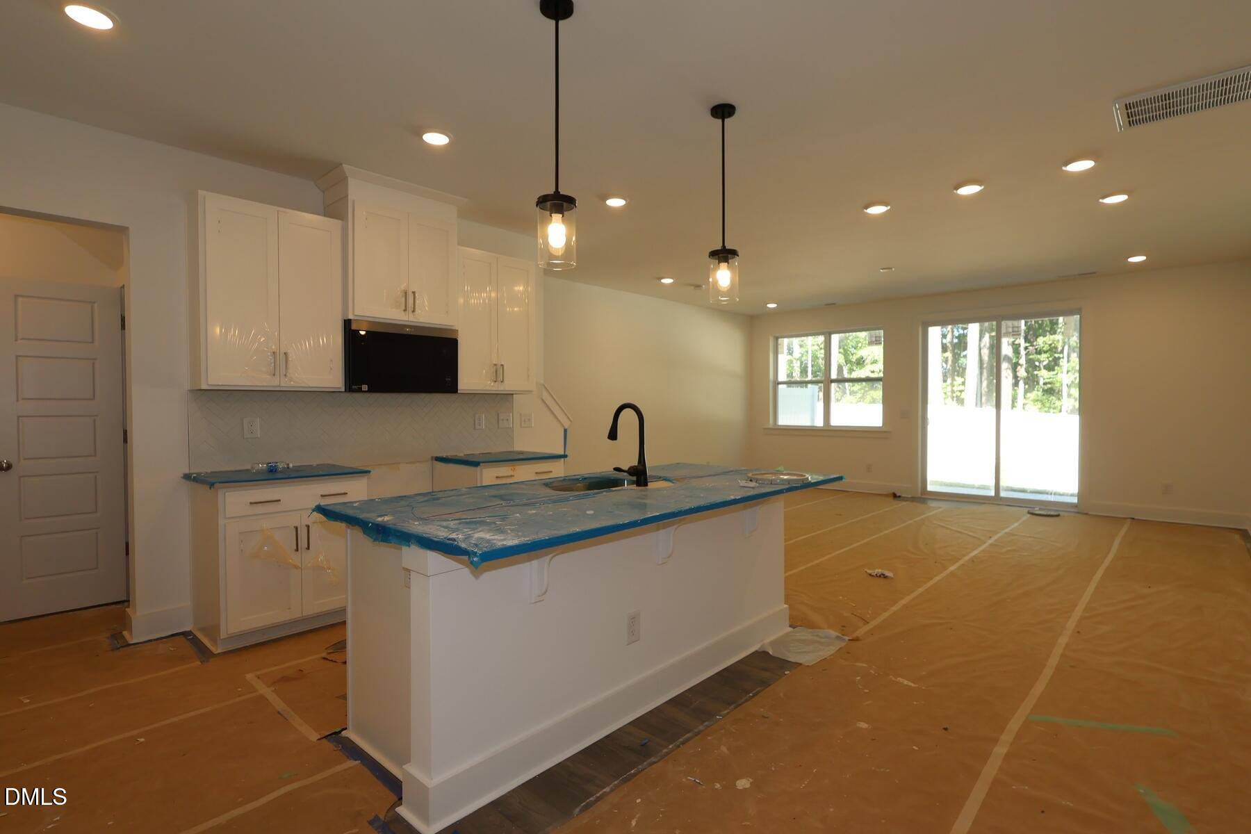 2922 Spring Manor Way Property Photo 5