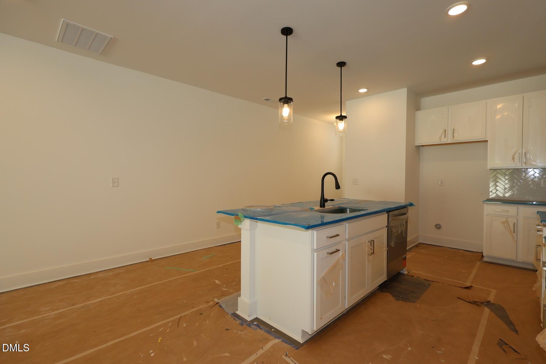2922 Spring Manor Way Property Photo 9